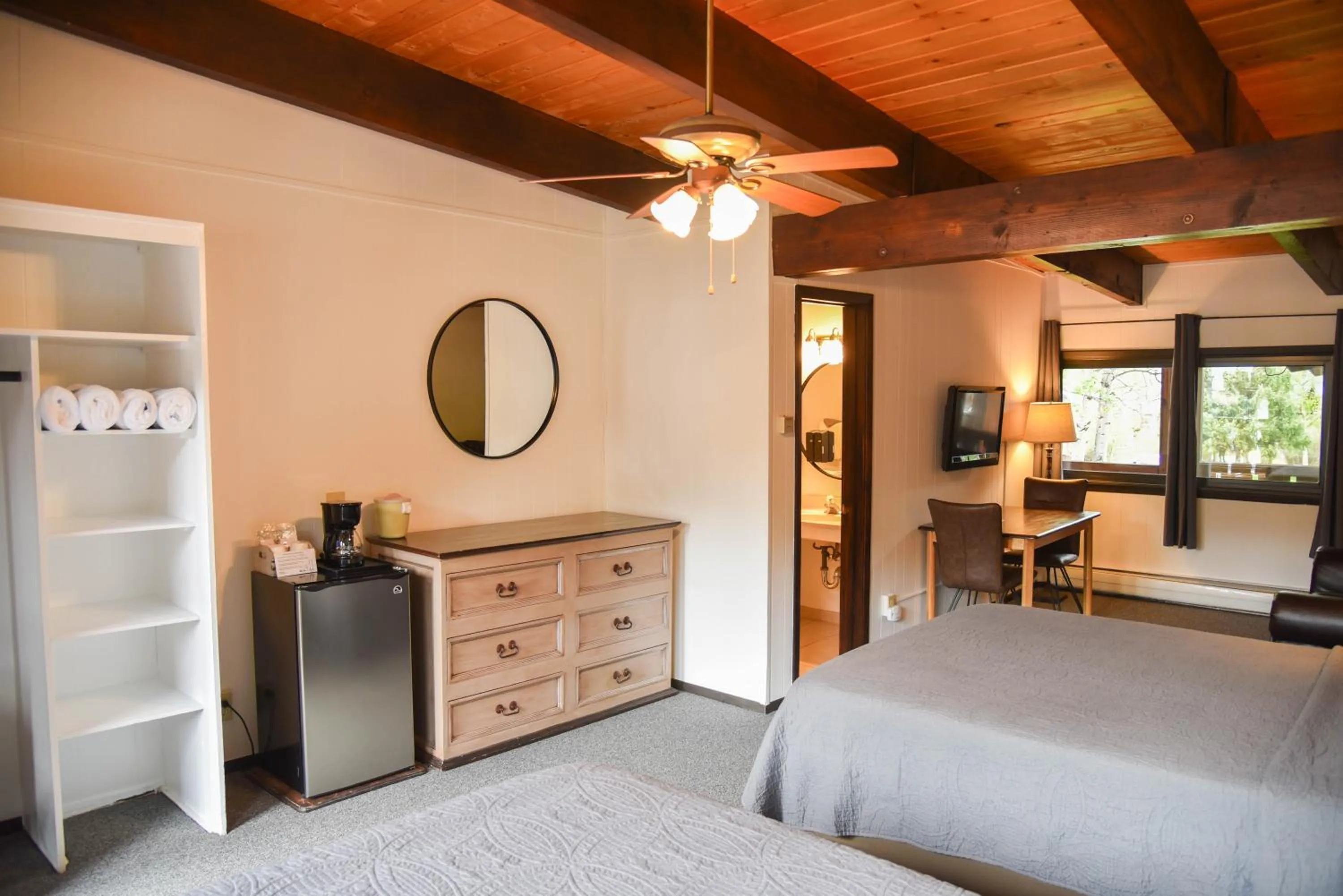 Bed in Alpine Lodge Red River