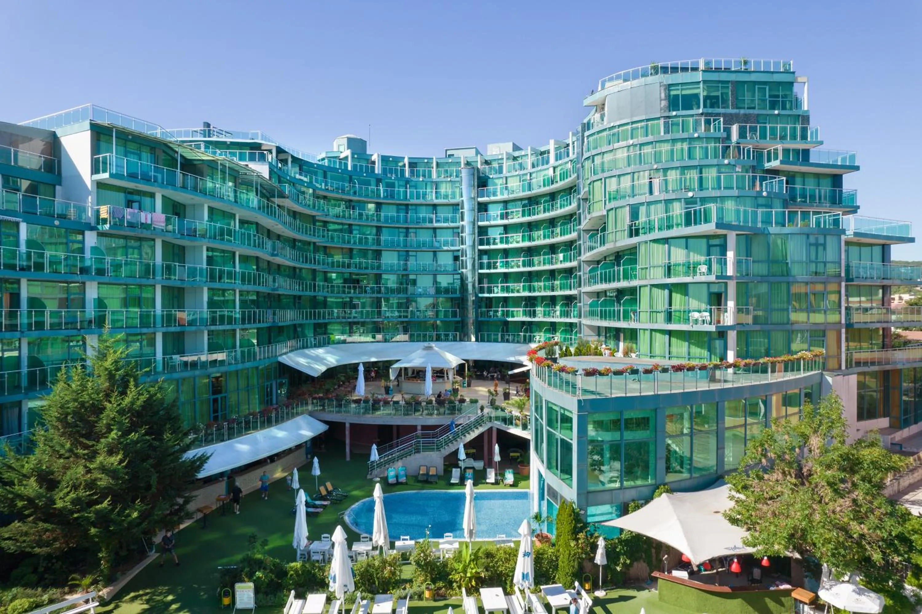 Property building in Hotel Primorsko Del Sol