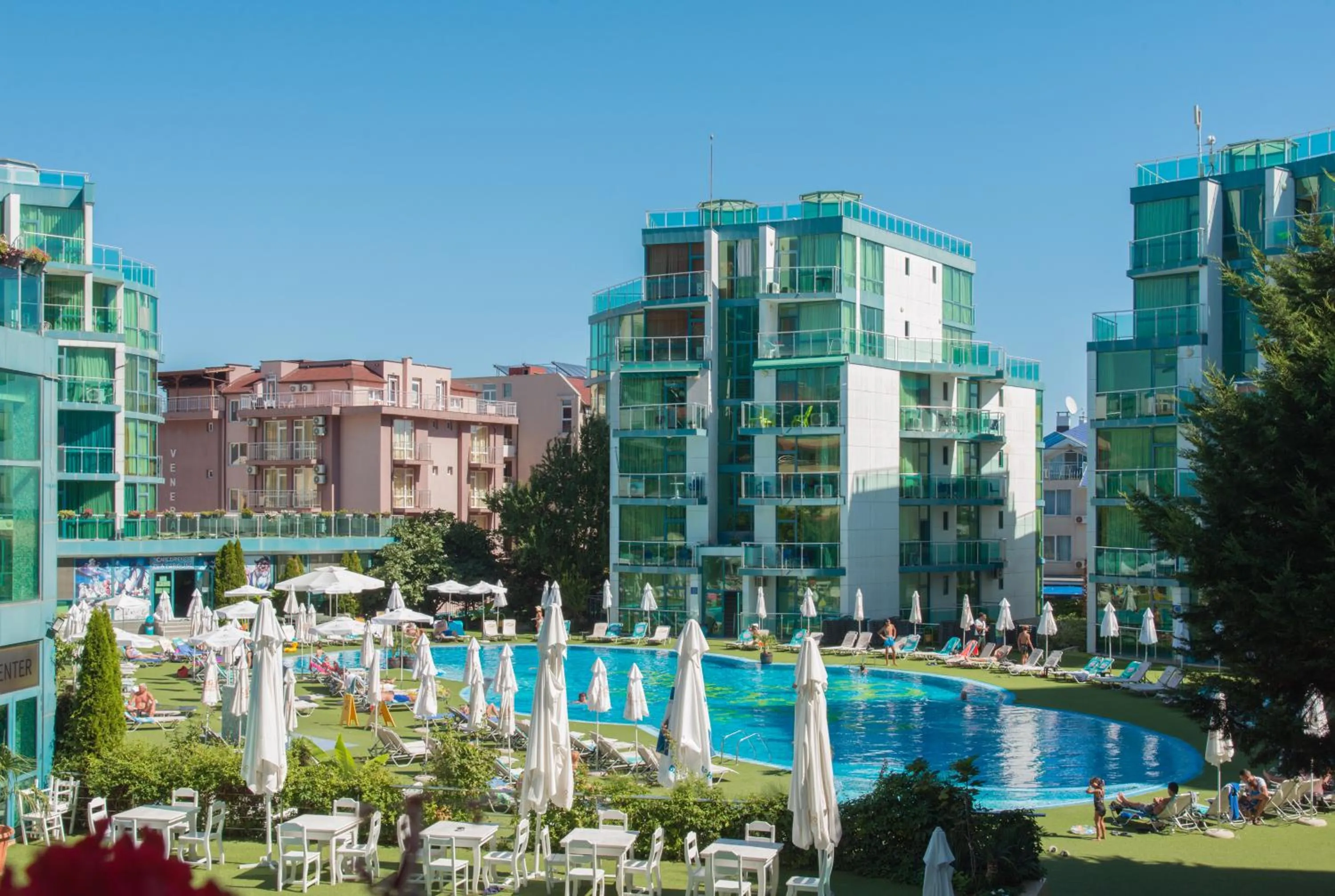 Property building in Hotel Primorsko Del Sol