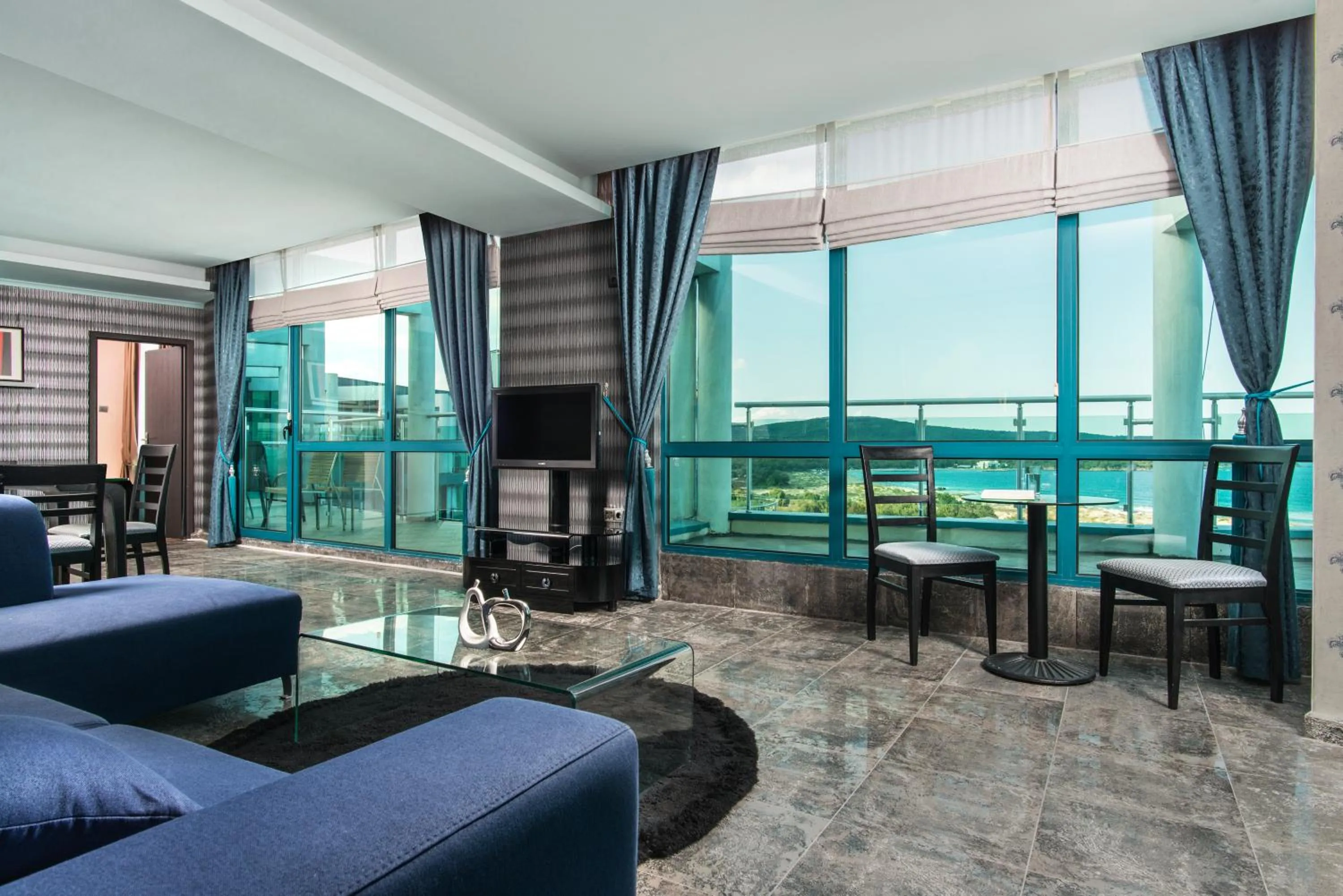 Living room in Hotel Primorsko Del Sol