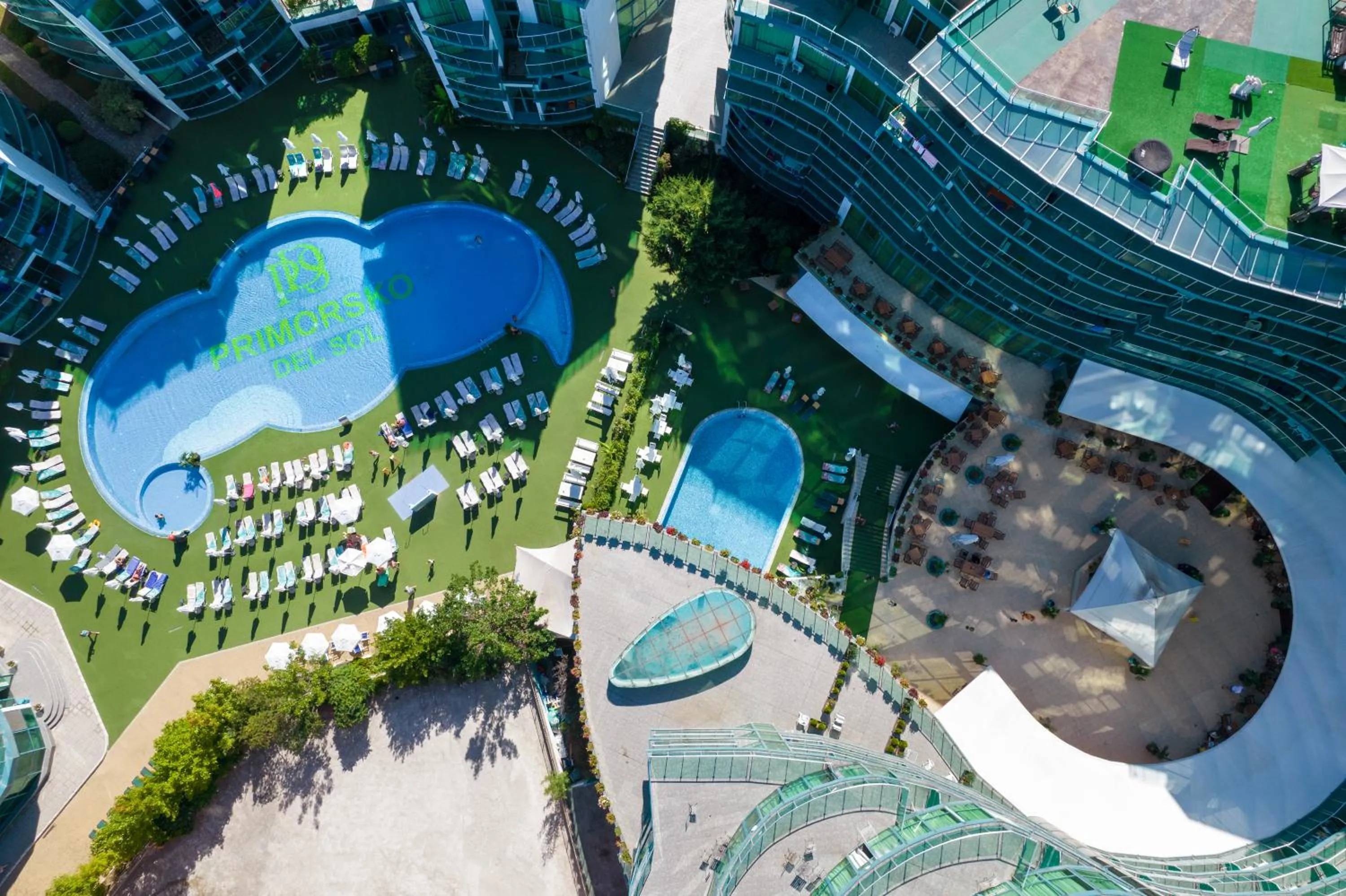 Property building in Hotel Primorsko Del Sol