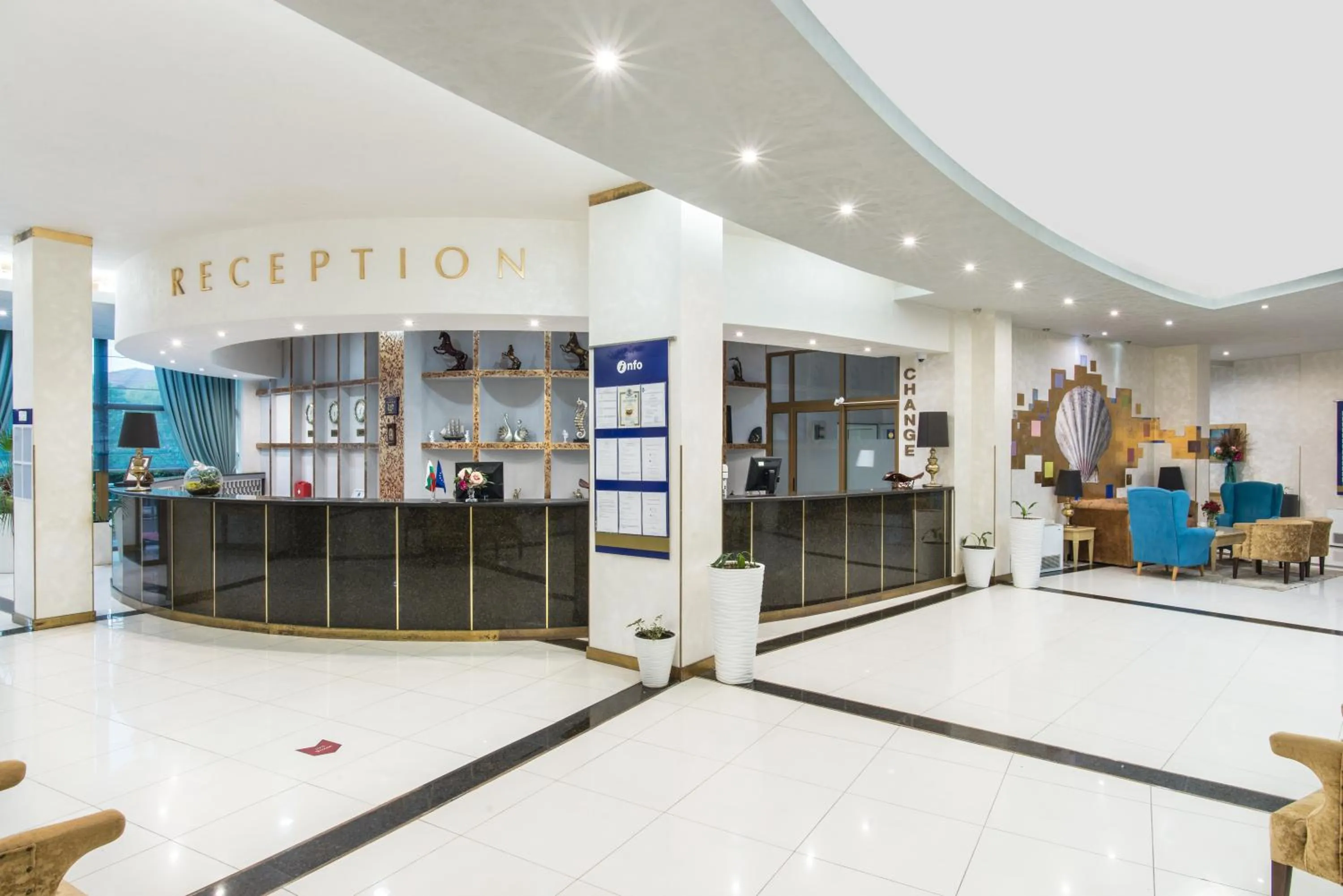 Lobby or reception in Hotel Primorsko Del Sol