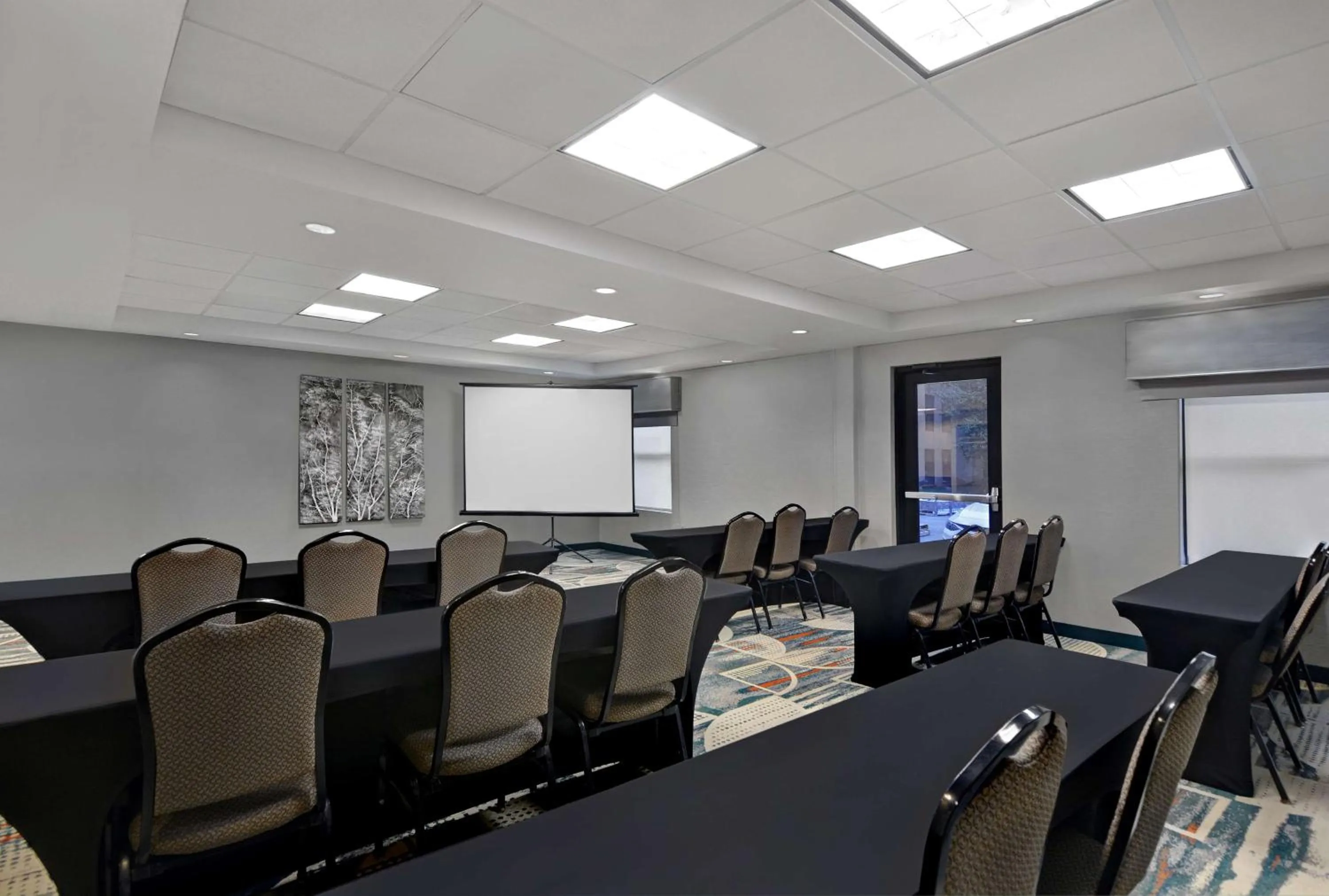 Meeting/conference room in Hampton Inn Charlotte Monroe