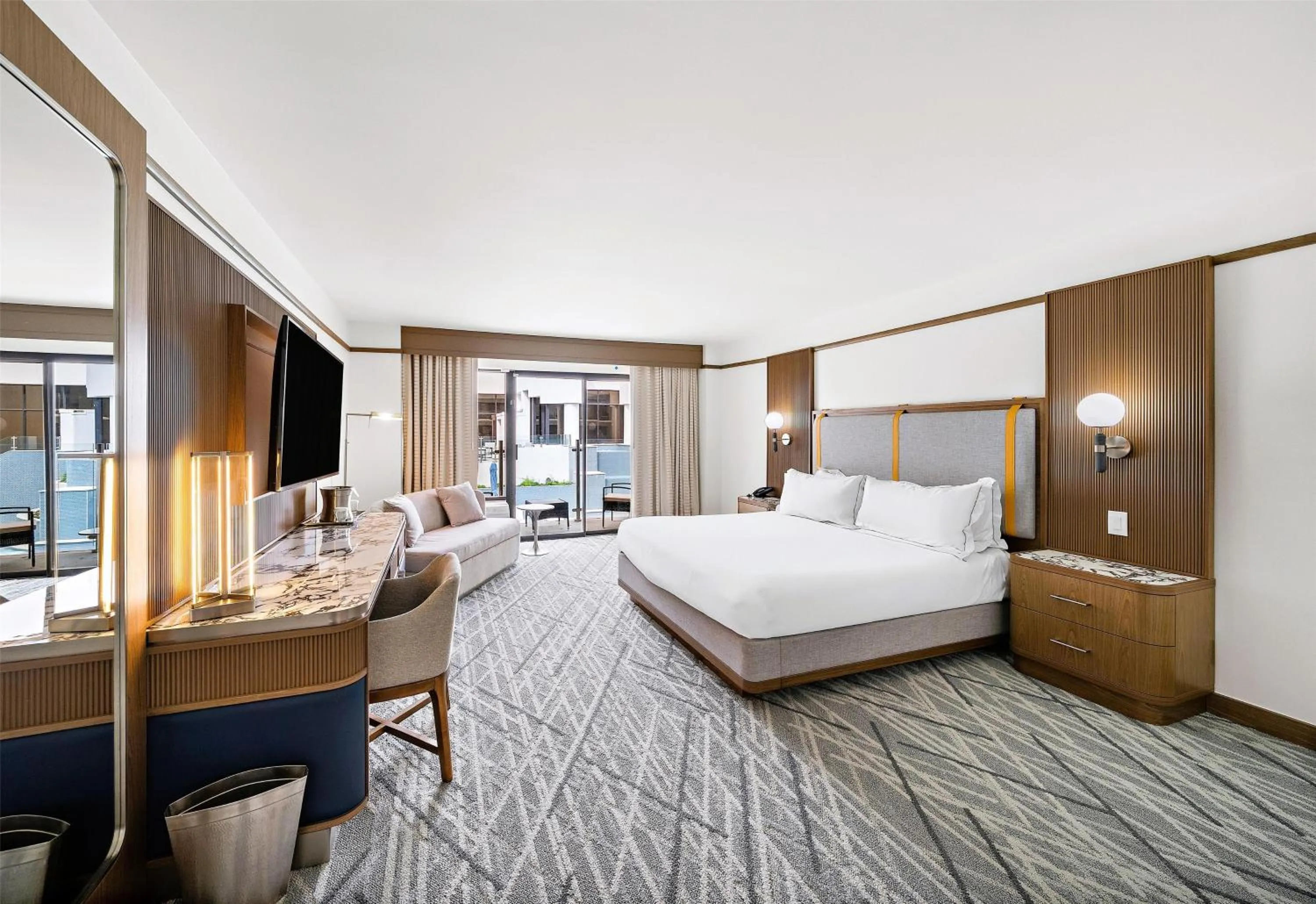 Bedroom, Bed in Hilton College Station & Conference Center