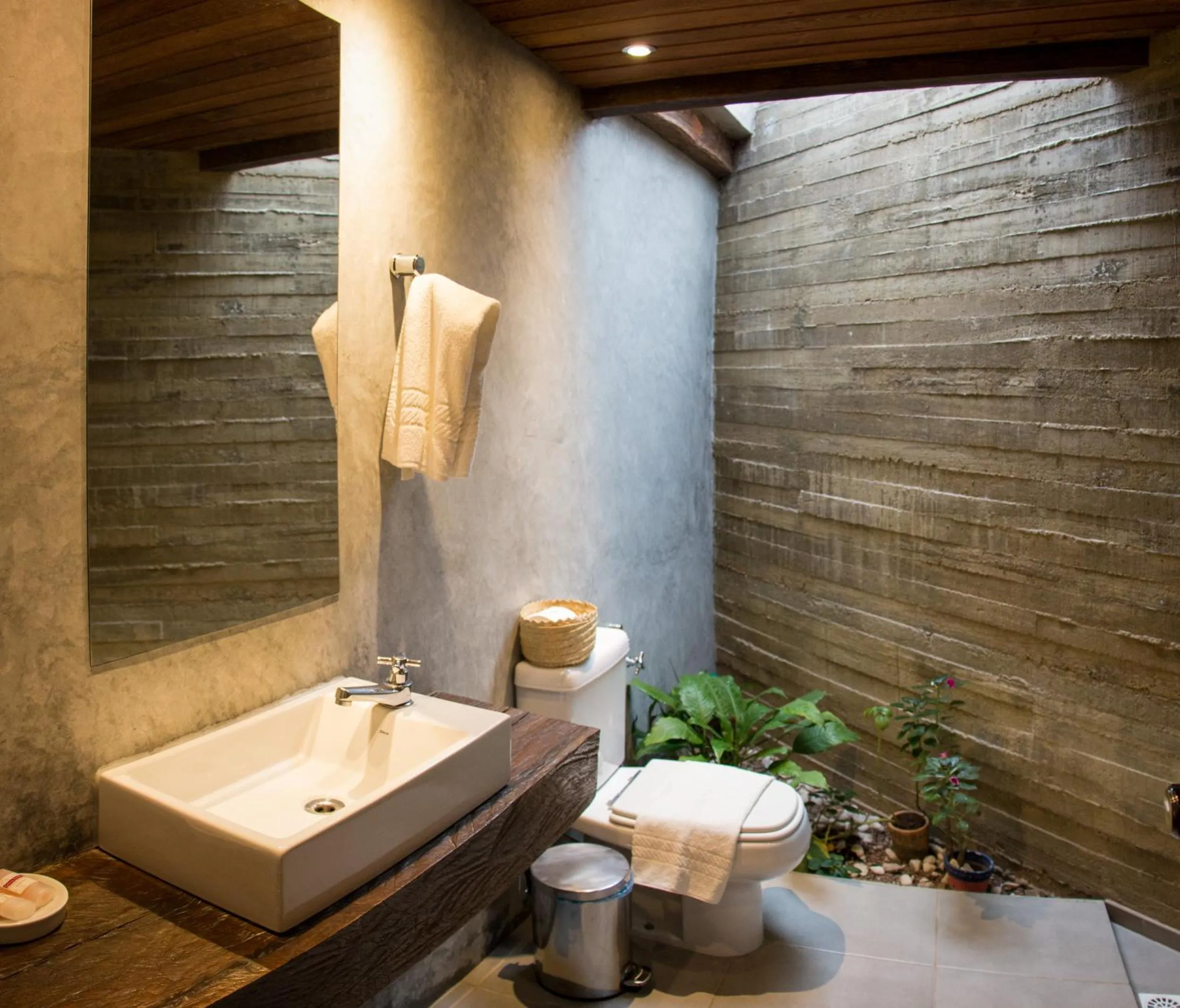 Bathroom in Pouso da Trilha Hospedagem