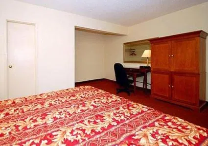 Bed in Inn at Monticello