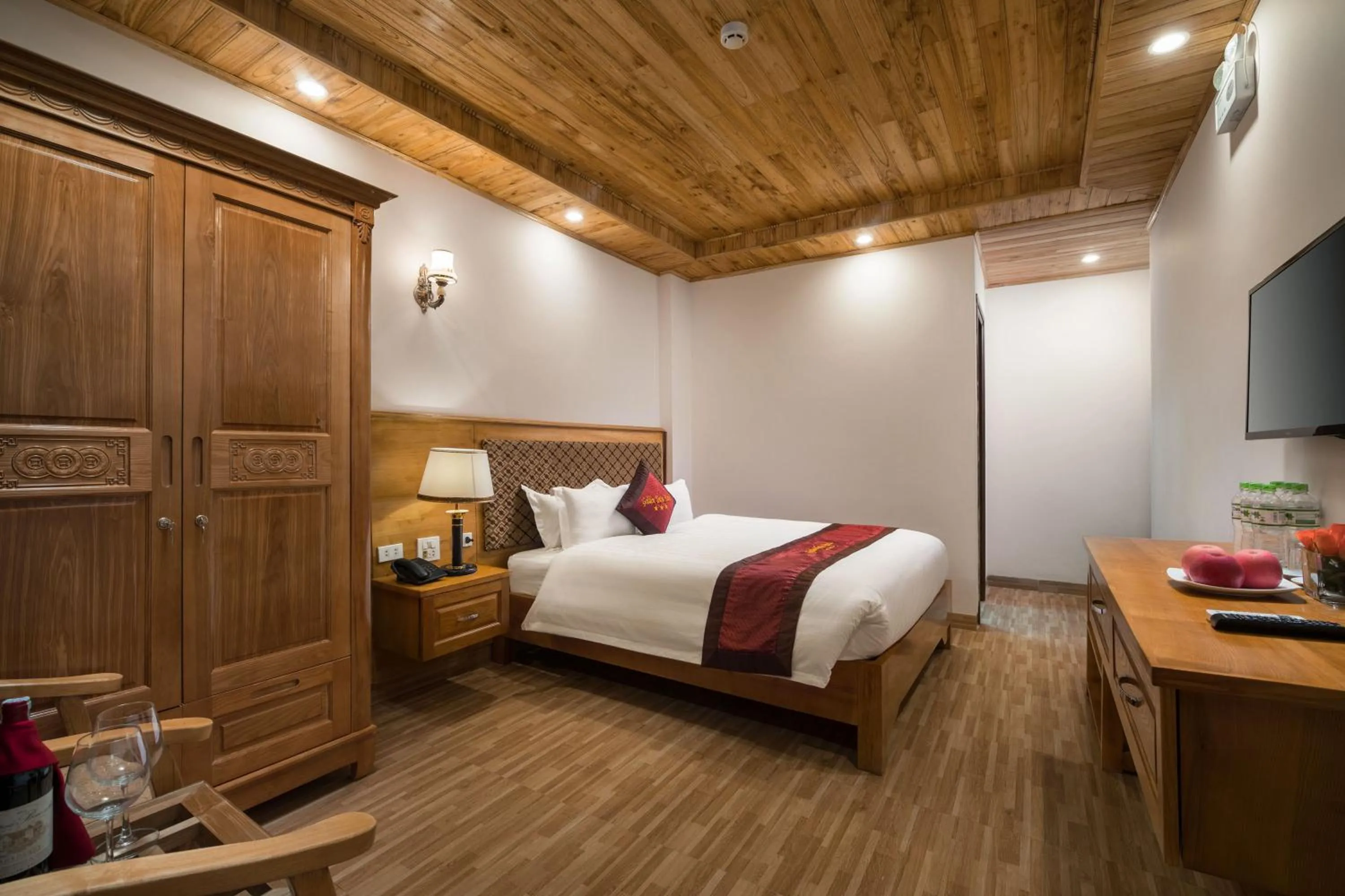 Bed in Golden Town Hotel