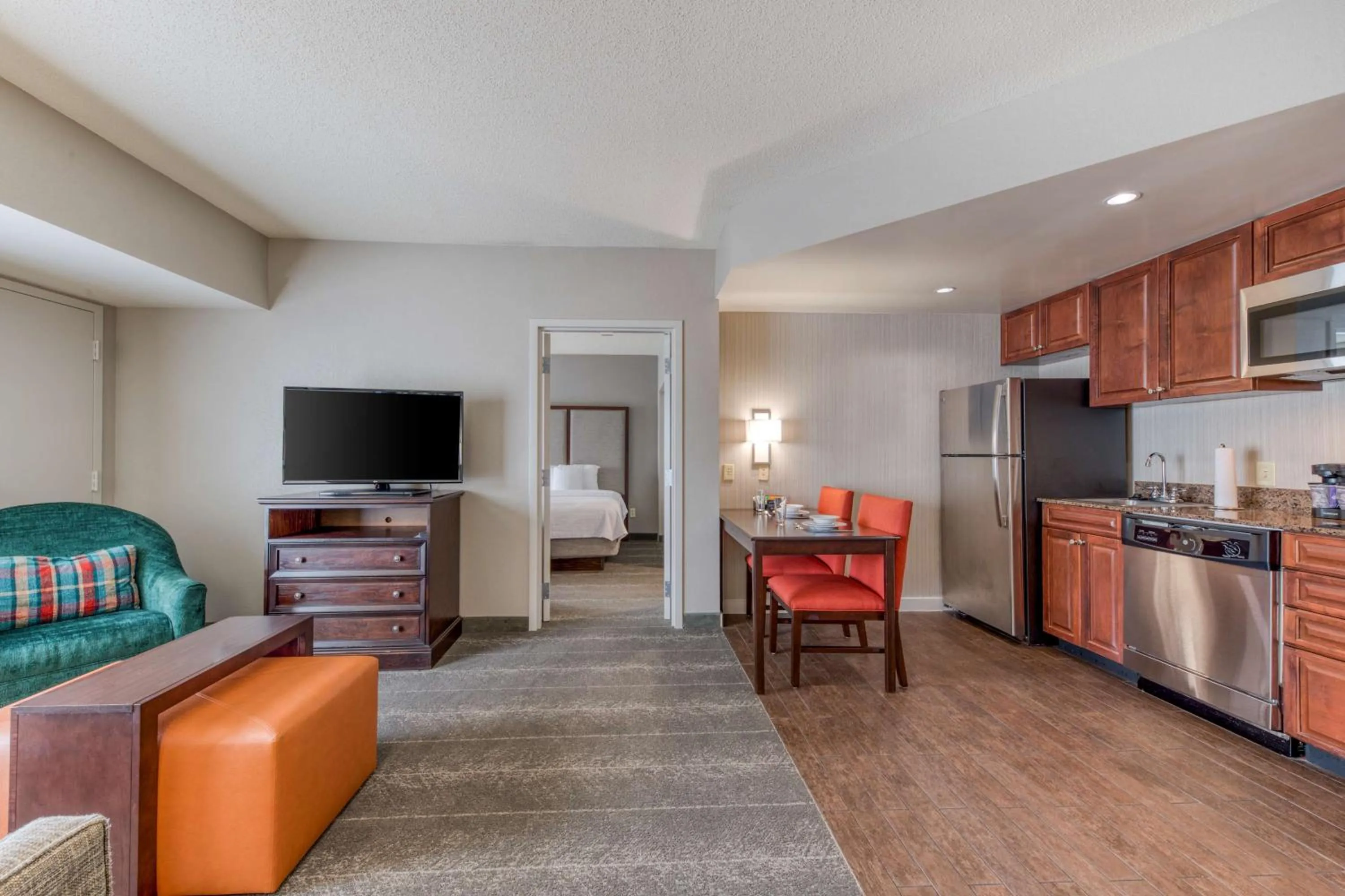 Living room in Homewood Suites by Hilton Olmsted Village