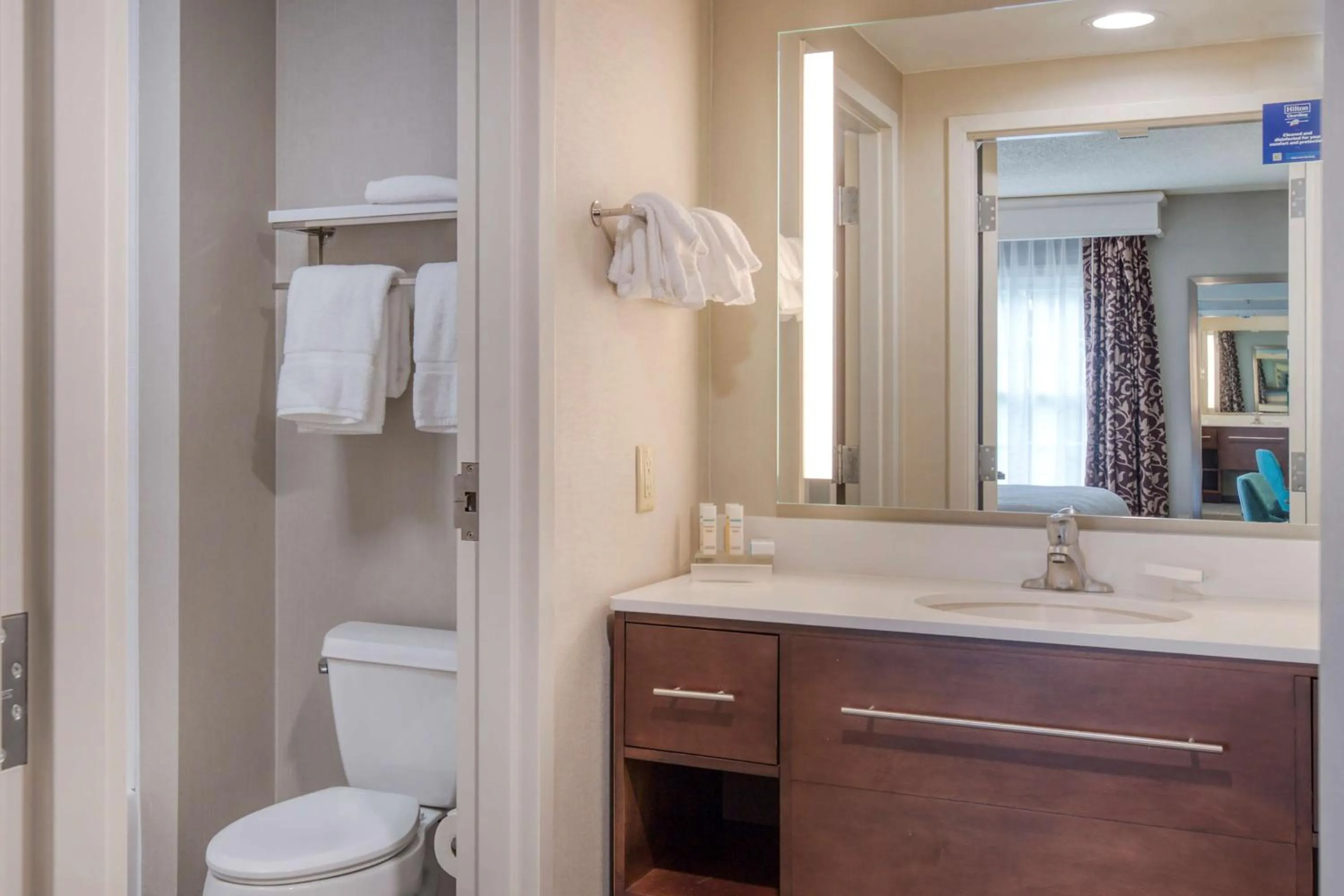 Bathroom in Homewood Suites by Hilton Olmsted Village