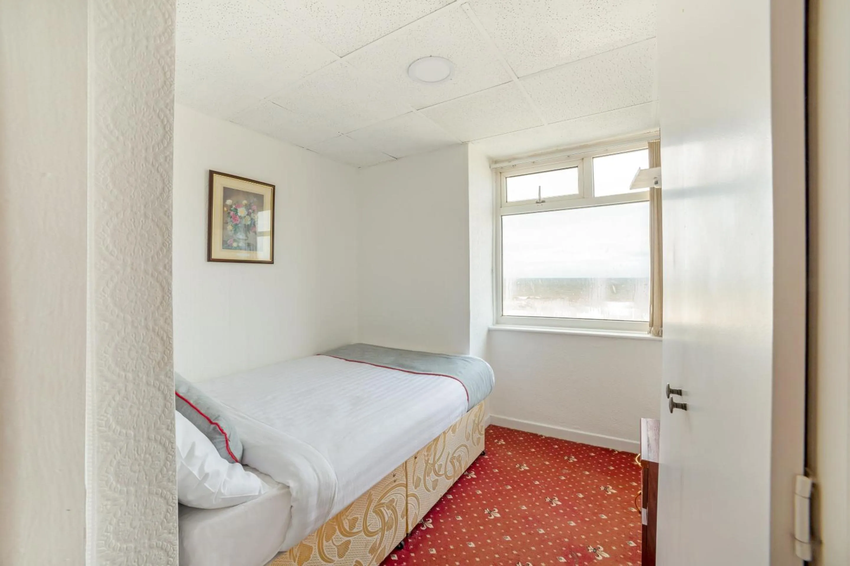 Bedroom in OYO The Golden Cheval Hotel
