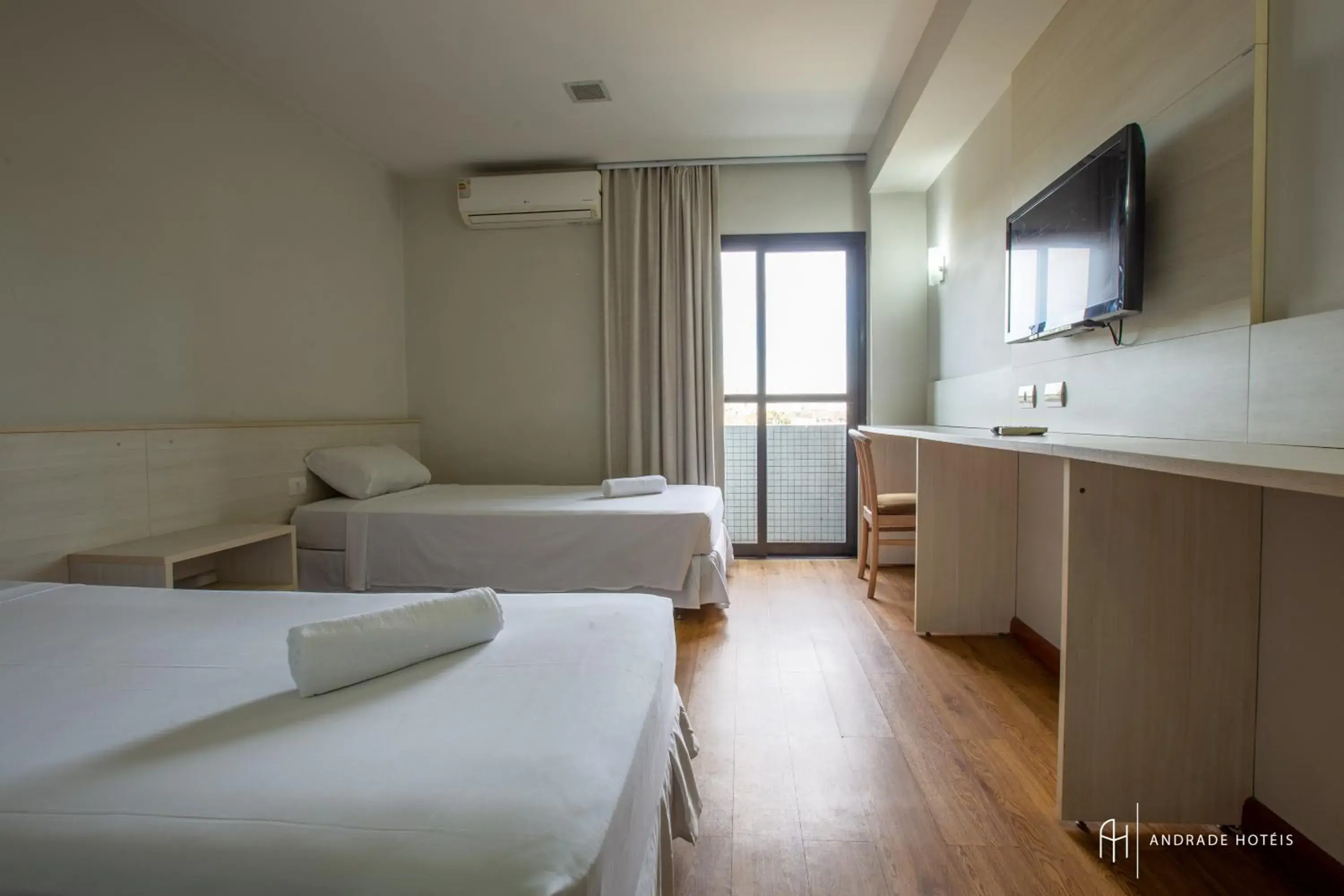 Standard Twin Room in Rede Andrade Vernon Standard Twin Room in Rede Andrade Vernon