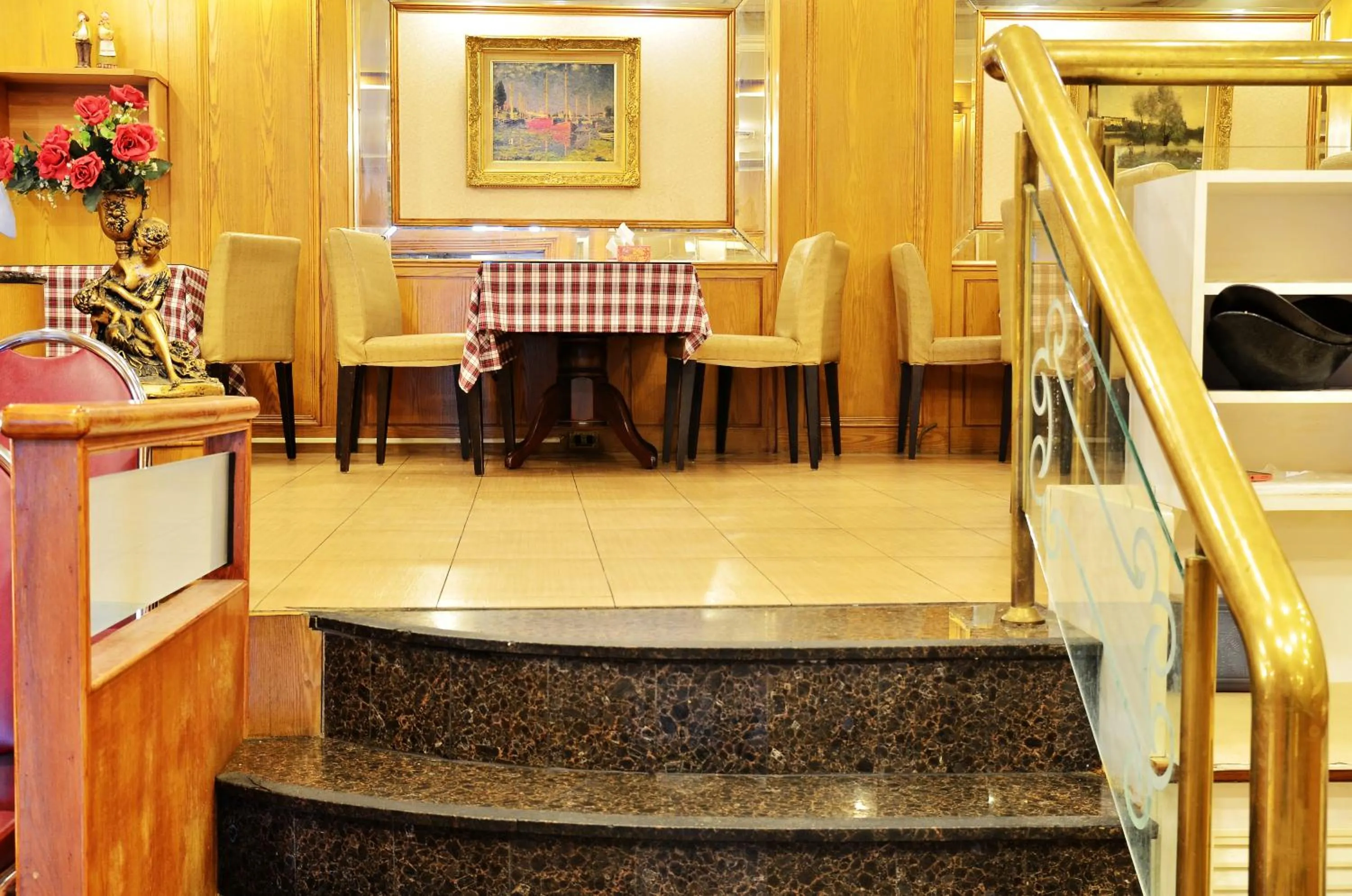 Restaurant/places to eat in Family Hotel - Linsen