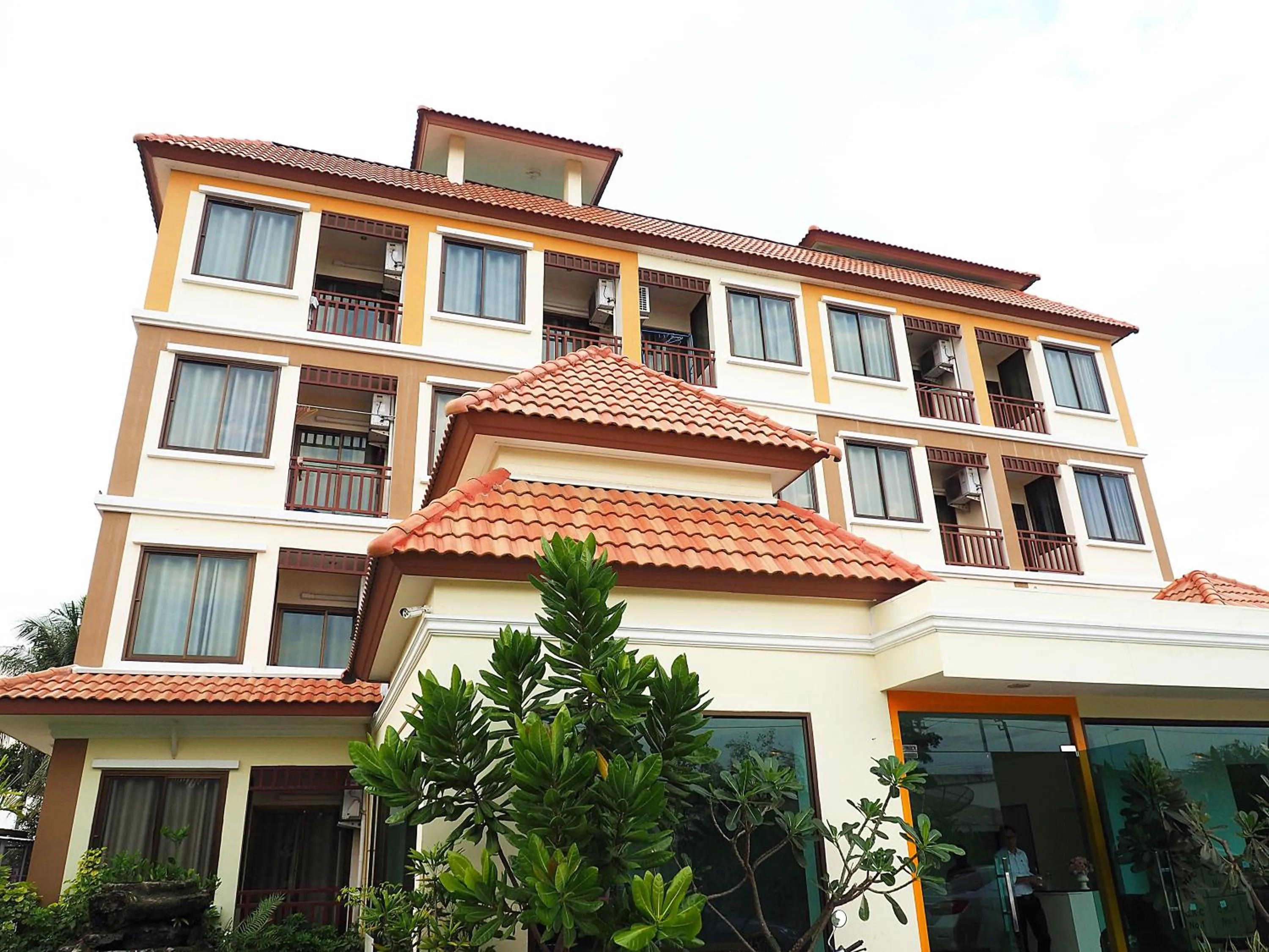 Property building in Sasi Nonthaburi Hotel