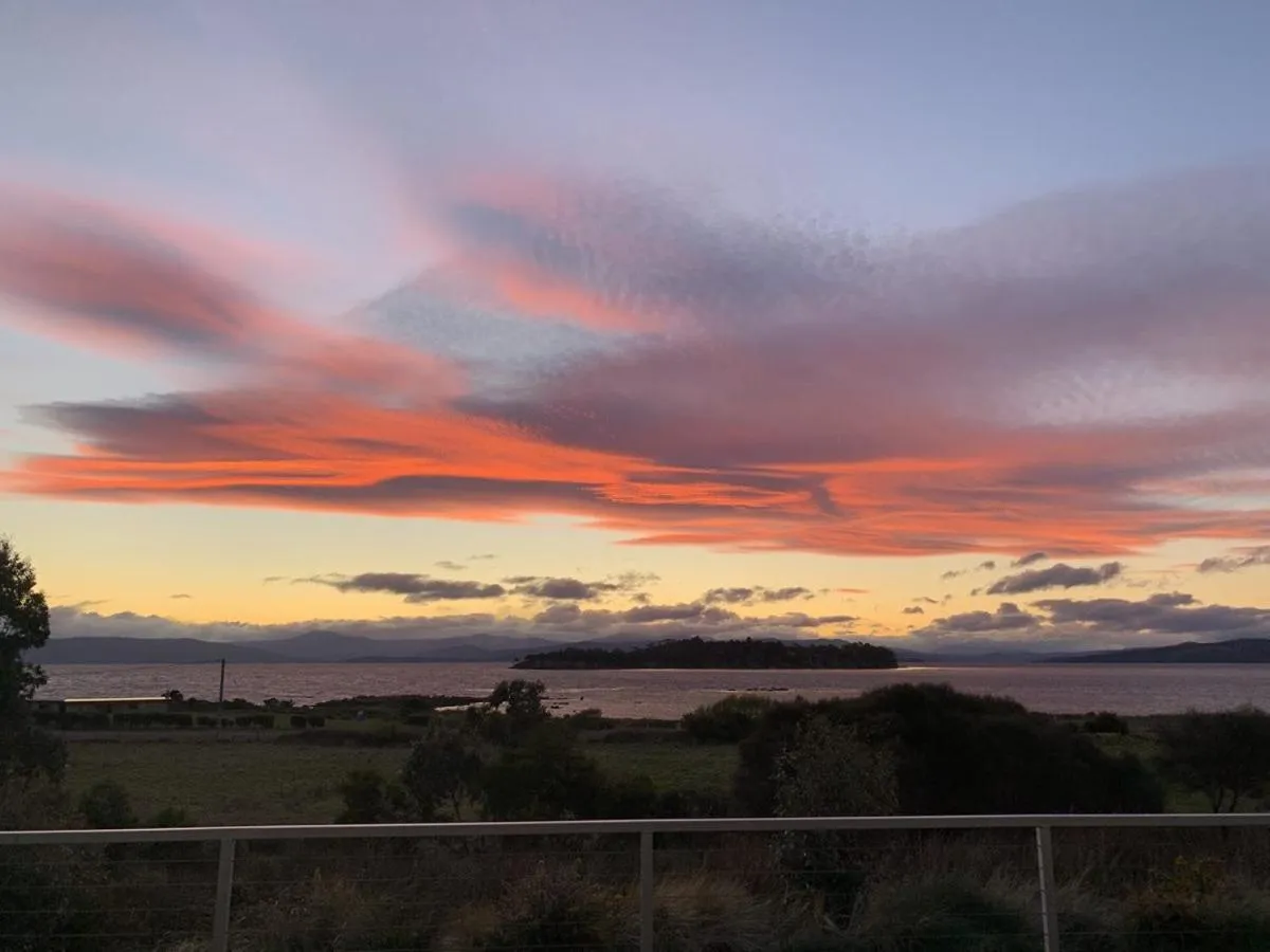 Bruny Island Escapes and Hotel Bruny