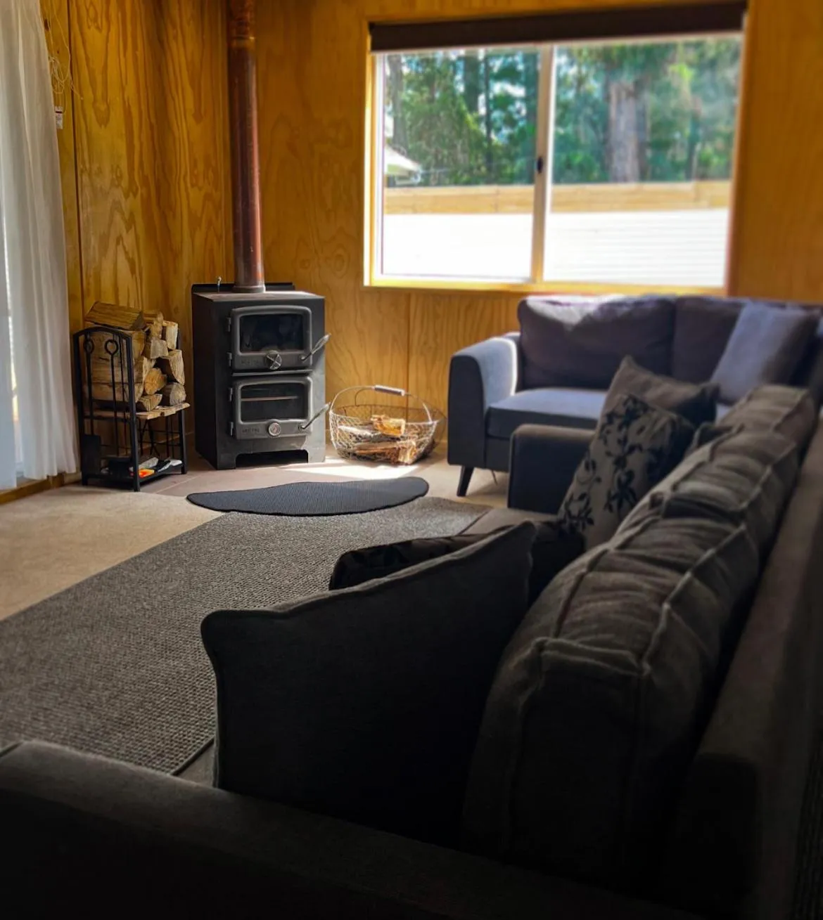 Living room in Bruny Island Escapes and Hotel Bruny