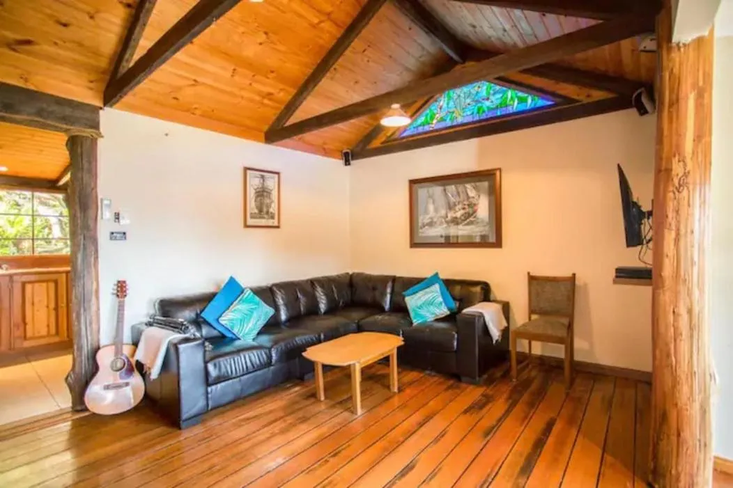 Living room in Bruny Island Escapes and Hotel Bruny
