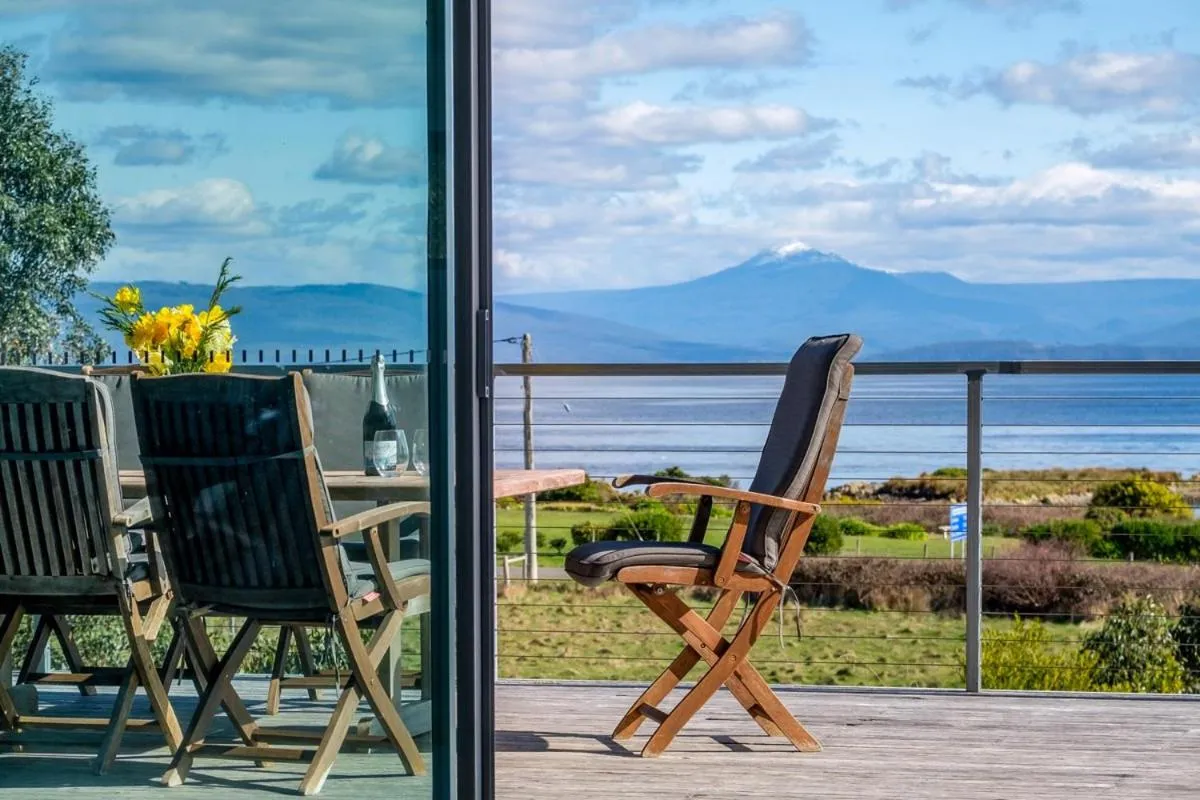 Bruny Island Escapes and Hotel Bruny