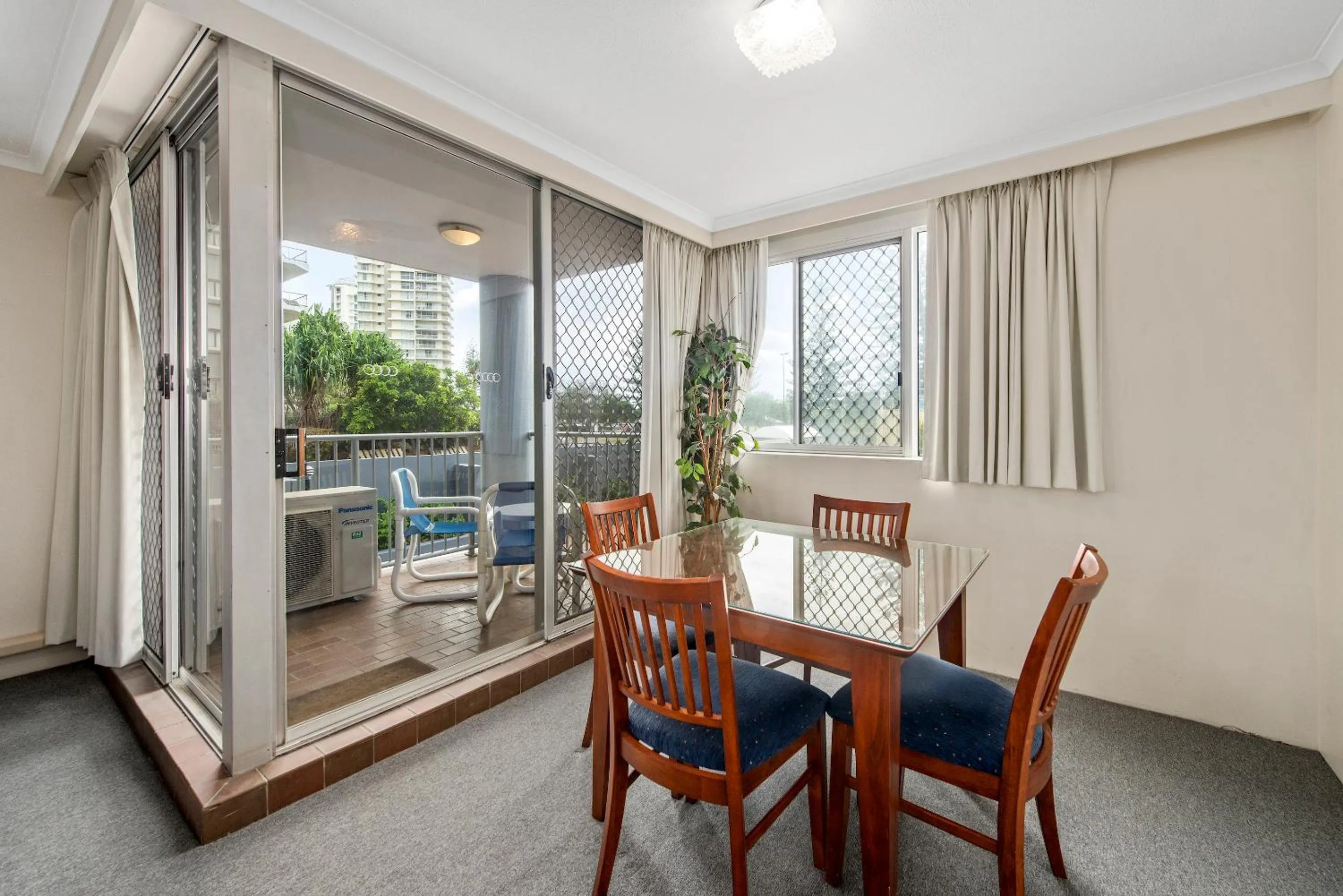 Dining area in Sandpiper Broadbeach
