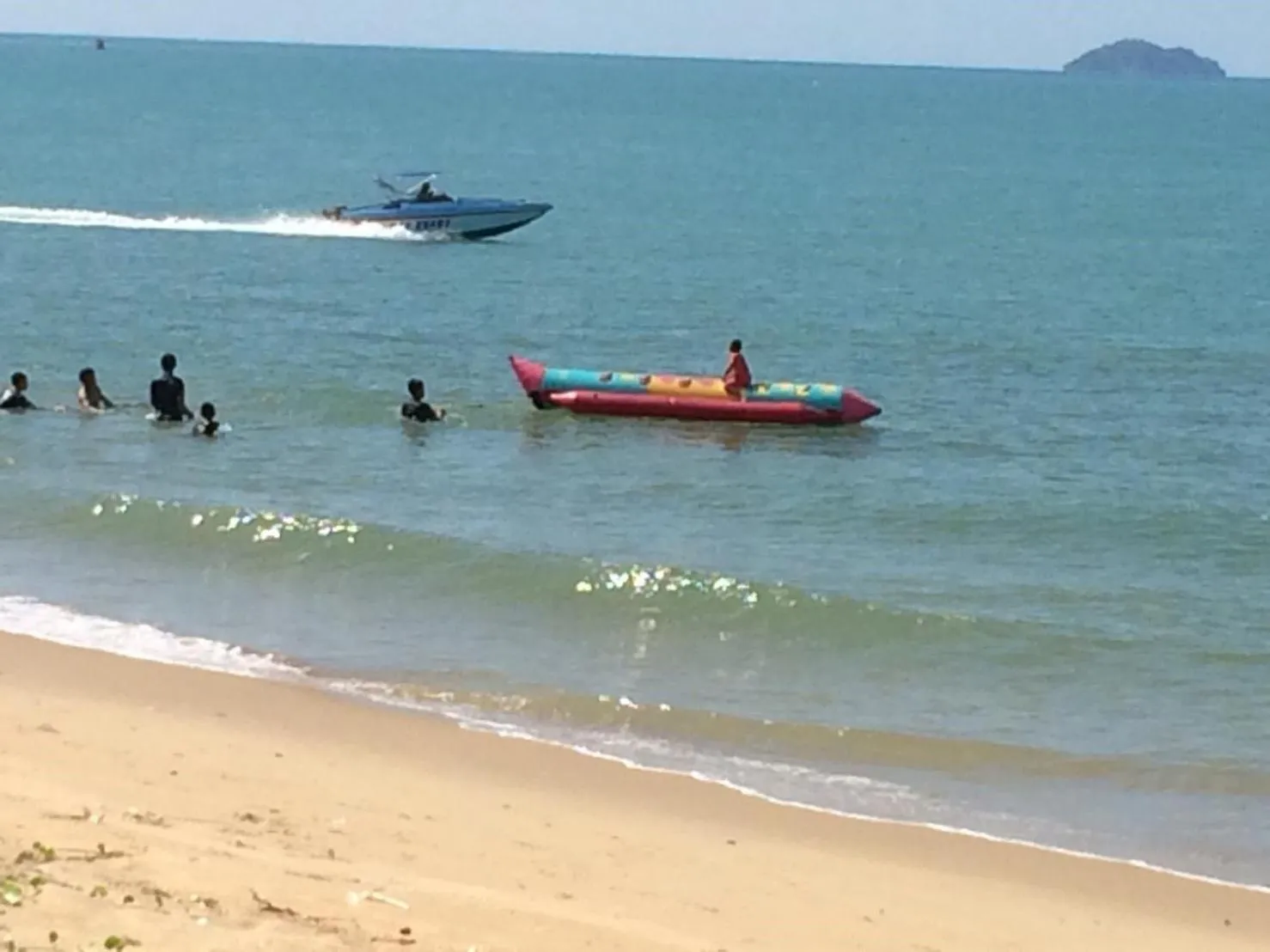 Snorkeling in Ruen Thai Rim Haad