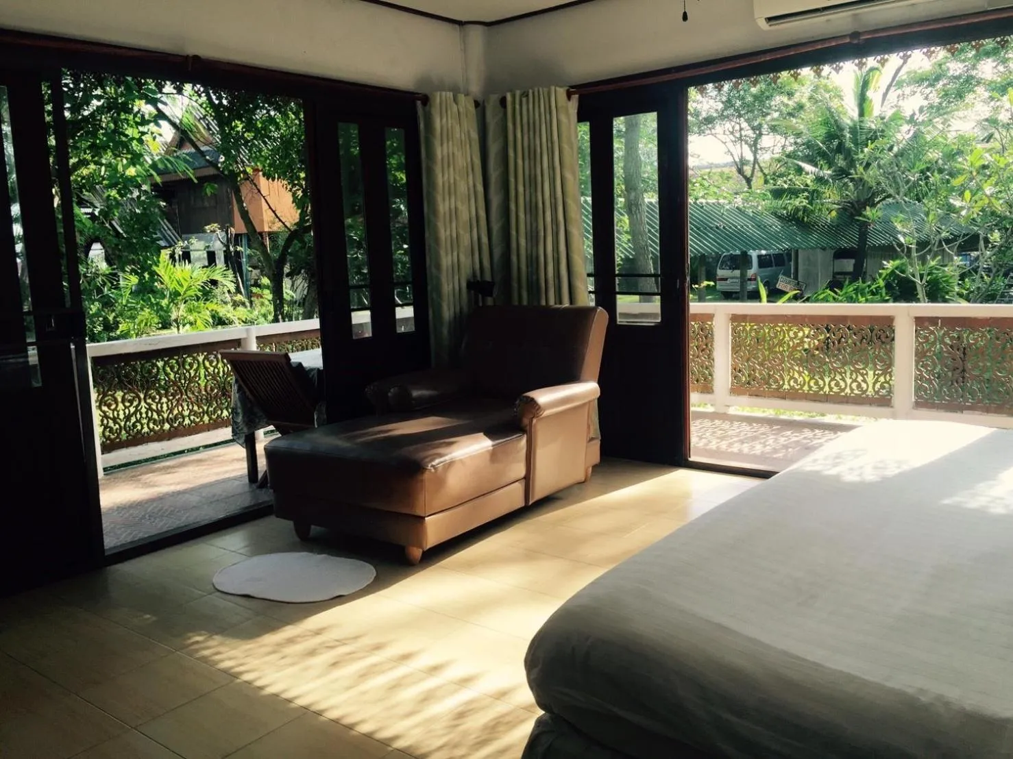 Balcony/Terrace, Bed in Ruen Thai Rim Haad