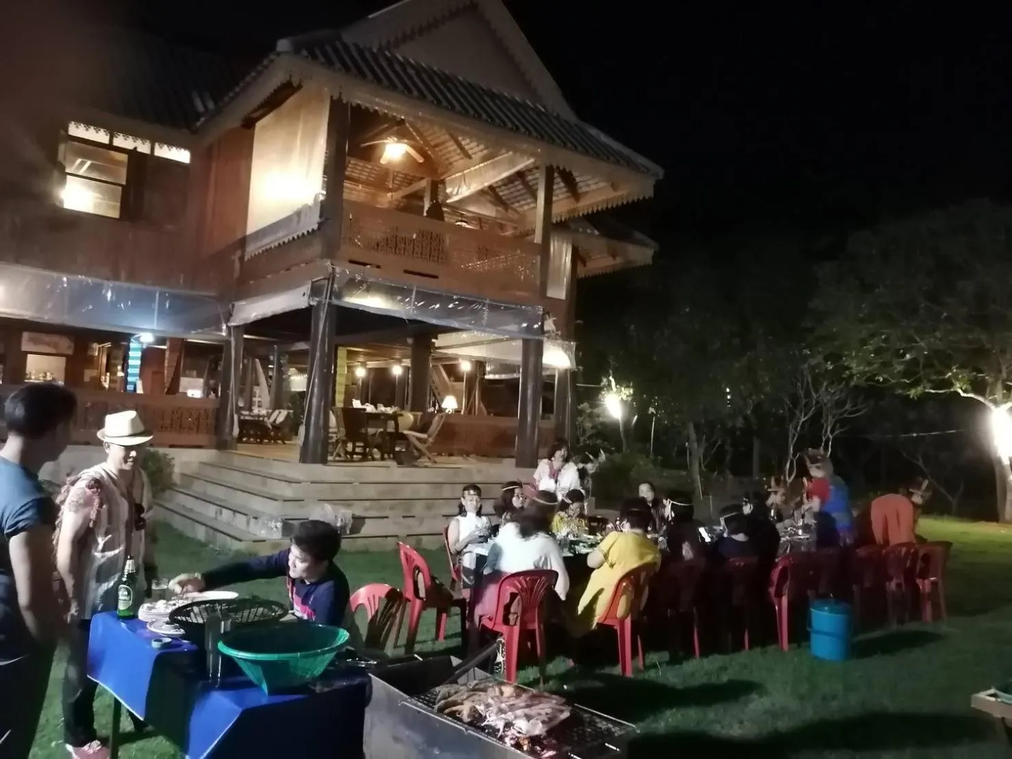 Restaurant/places to eat in Ruen Thai Rim Haad