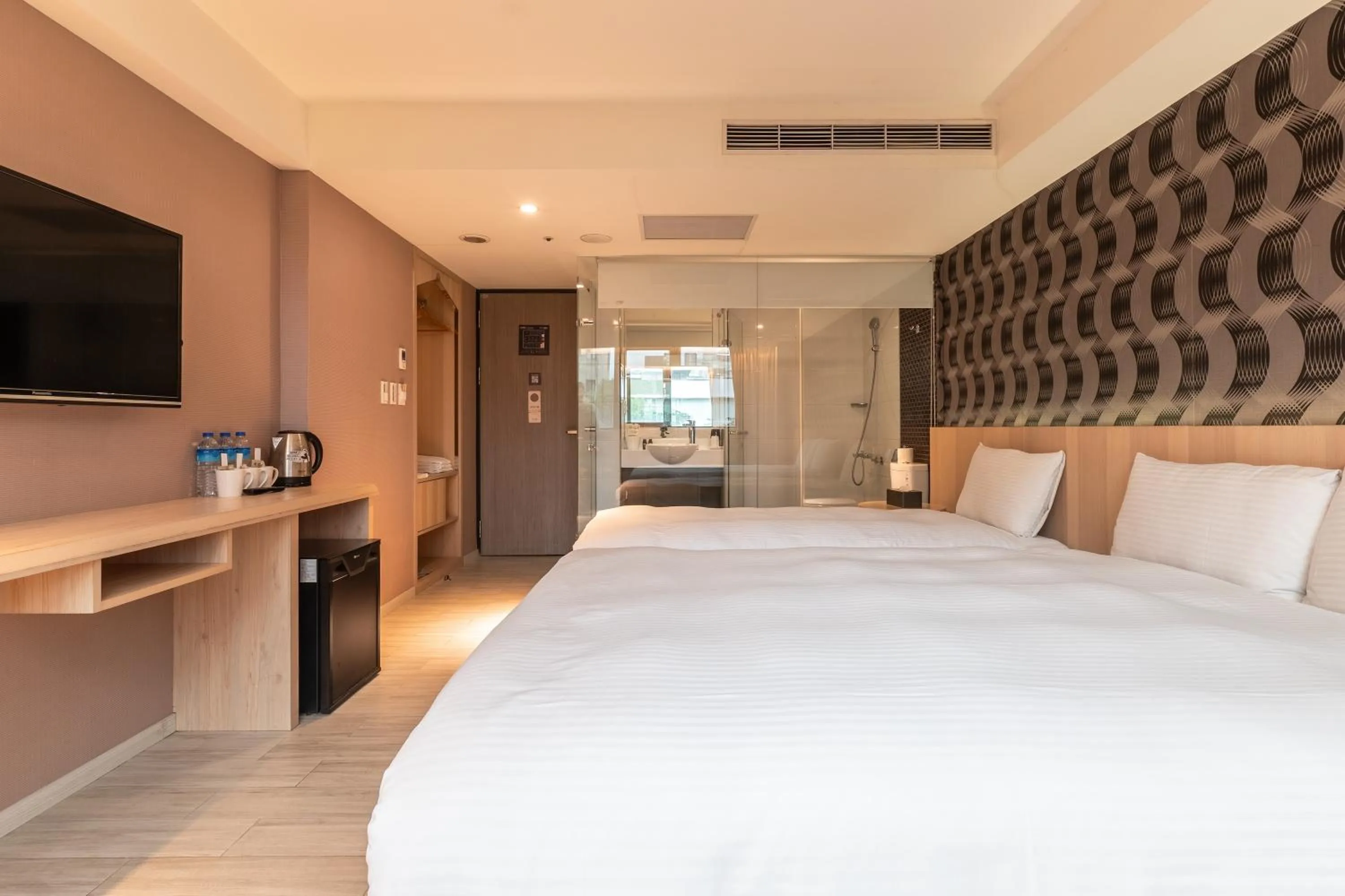 Bed in Guide Hotel Taipei Fuxing North