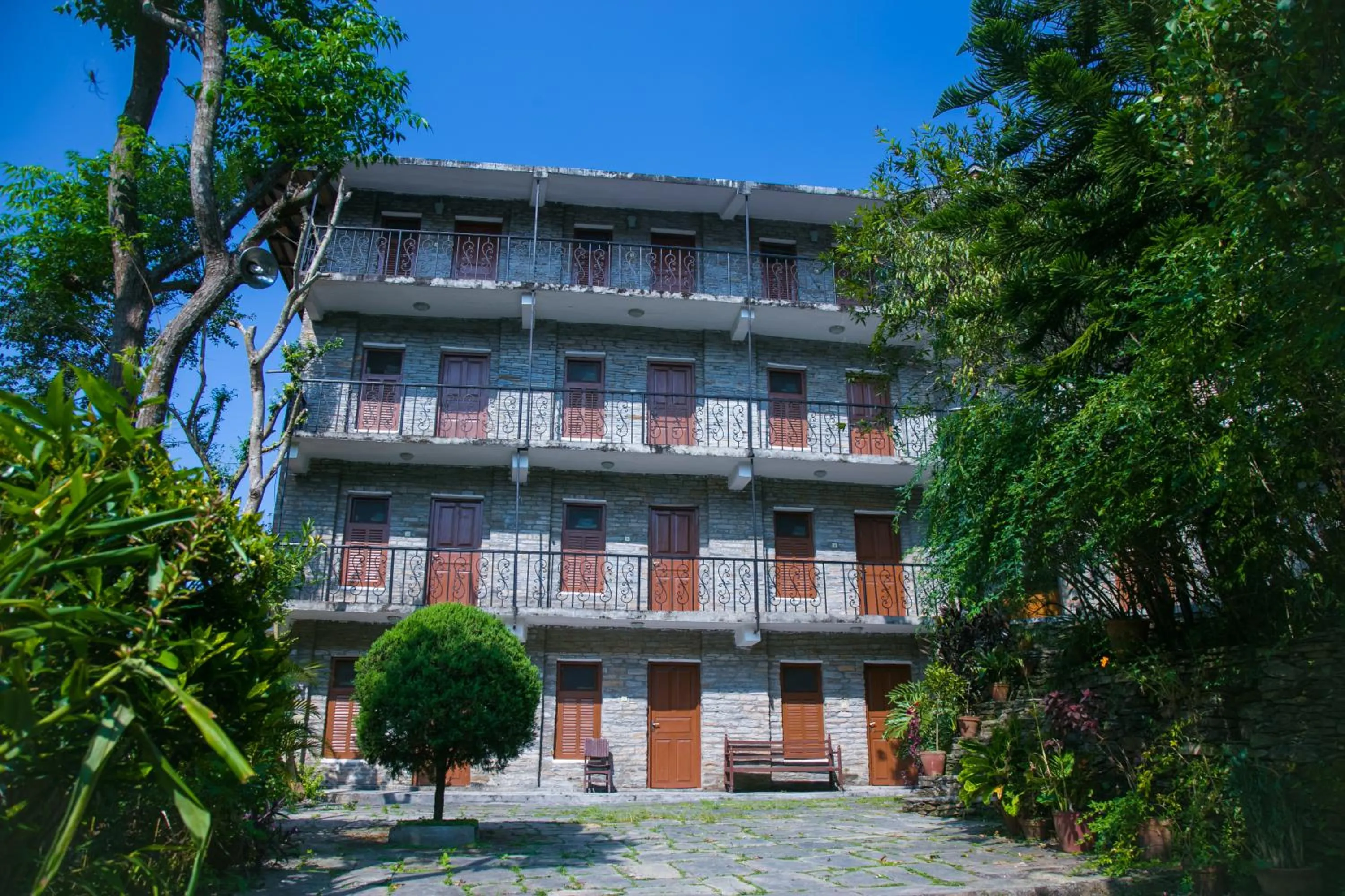 Facade/entrance in Bandipur Mountain Resort