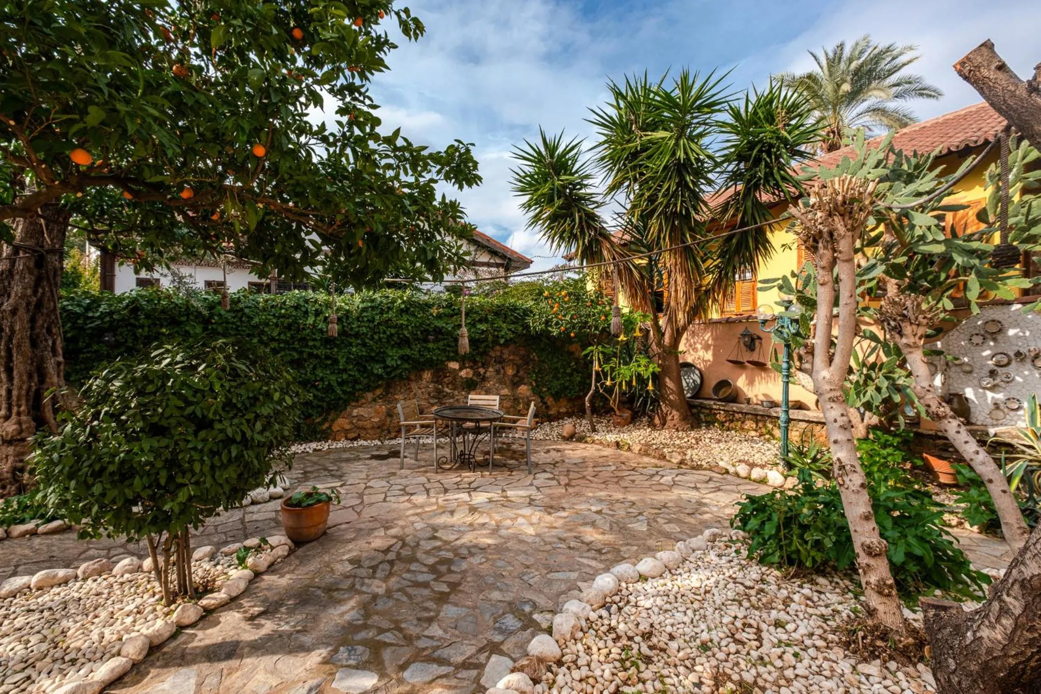 Day in Villa Tulipan