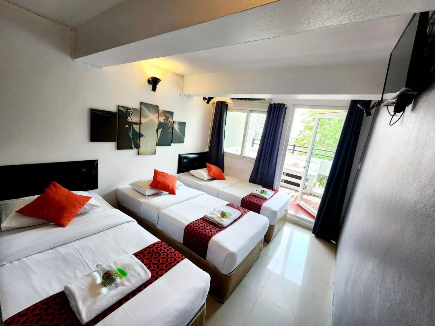 Bed in Khaosan Art Hotel