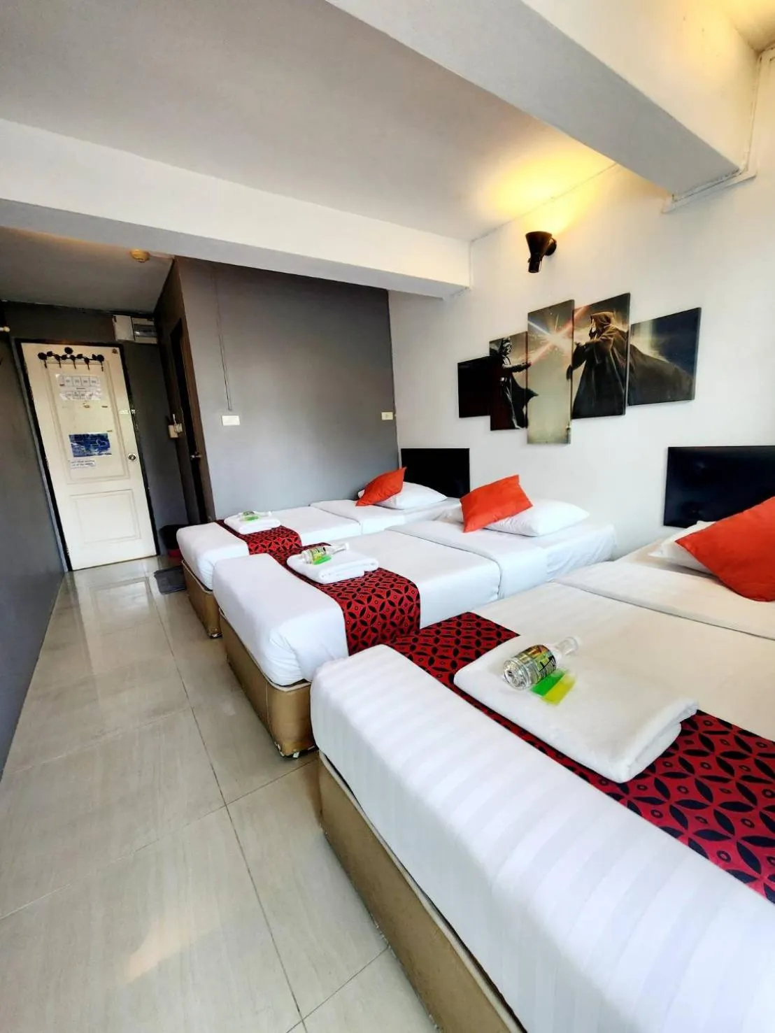 Bed in Khaosan Art Hotel