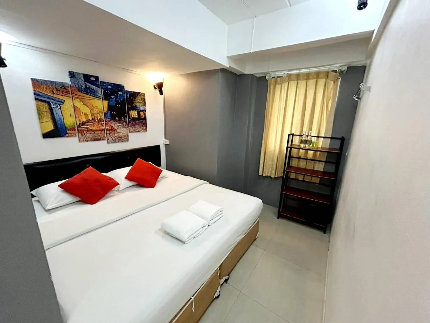 Bedroom, Bed in Khaosan Art Hotel
