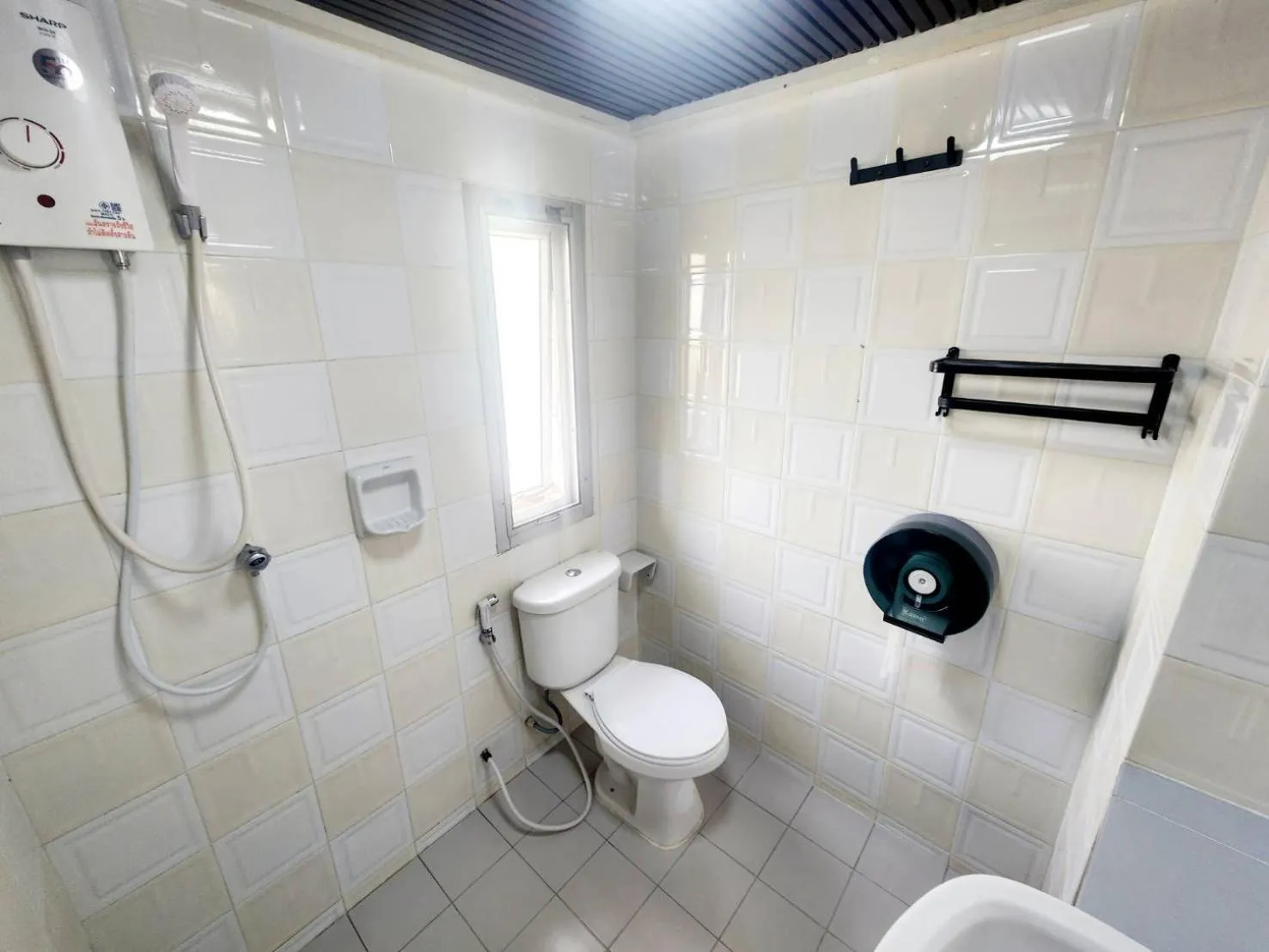 Bathroom in Khaosan Art Hotel