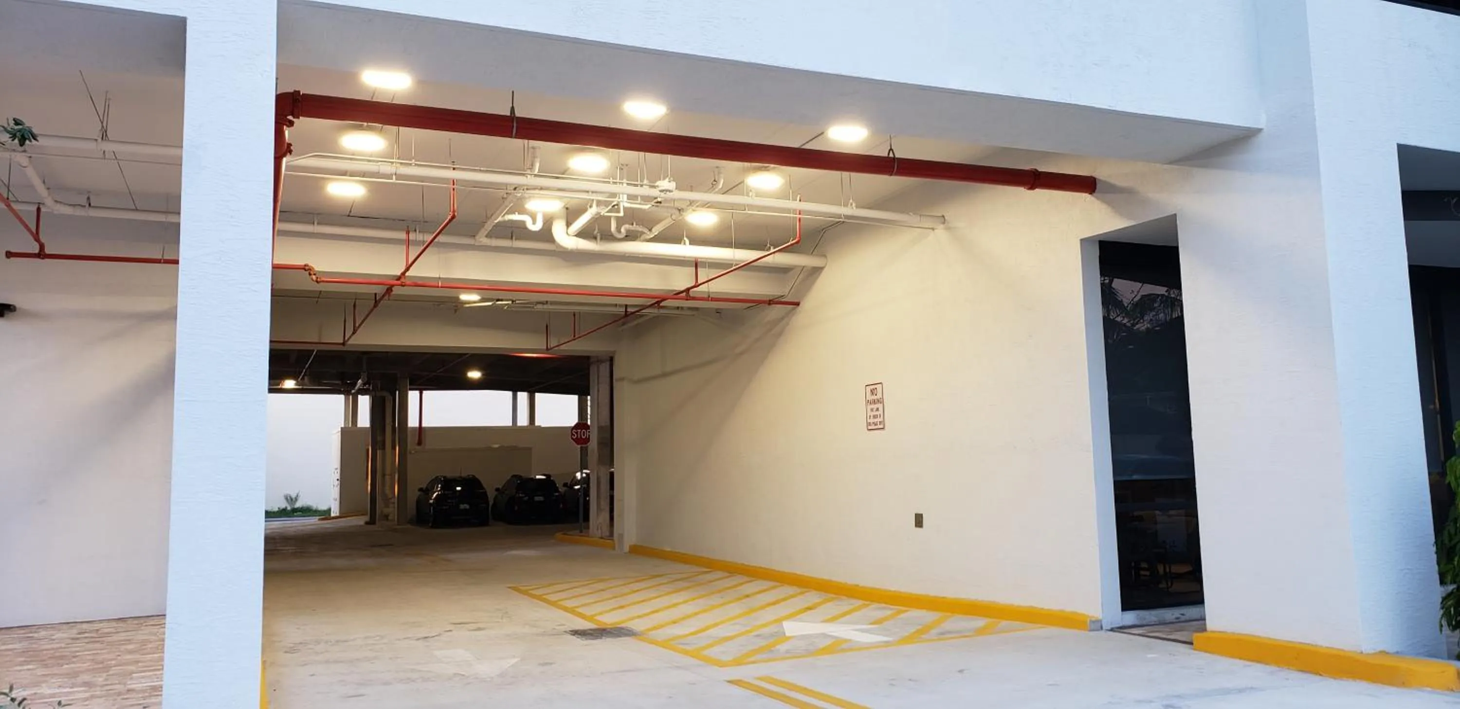 Property building in Wyndham Garden Ft Lauderdale Airport & Cruise Port