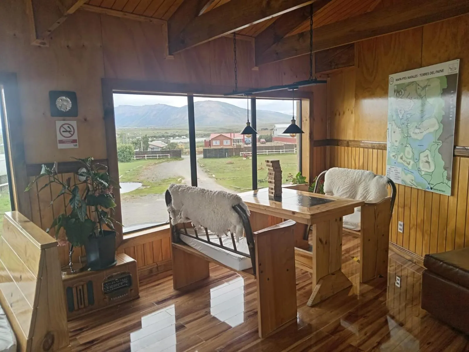 Mountain view in Hostal Doble E Patagonia