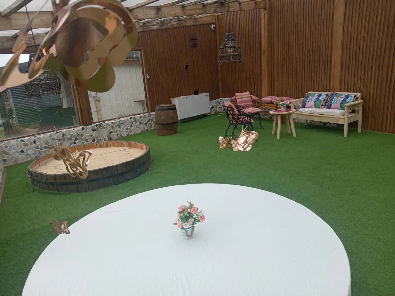 Swimming pool in Hostal Doble E Patagonia