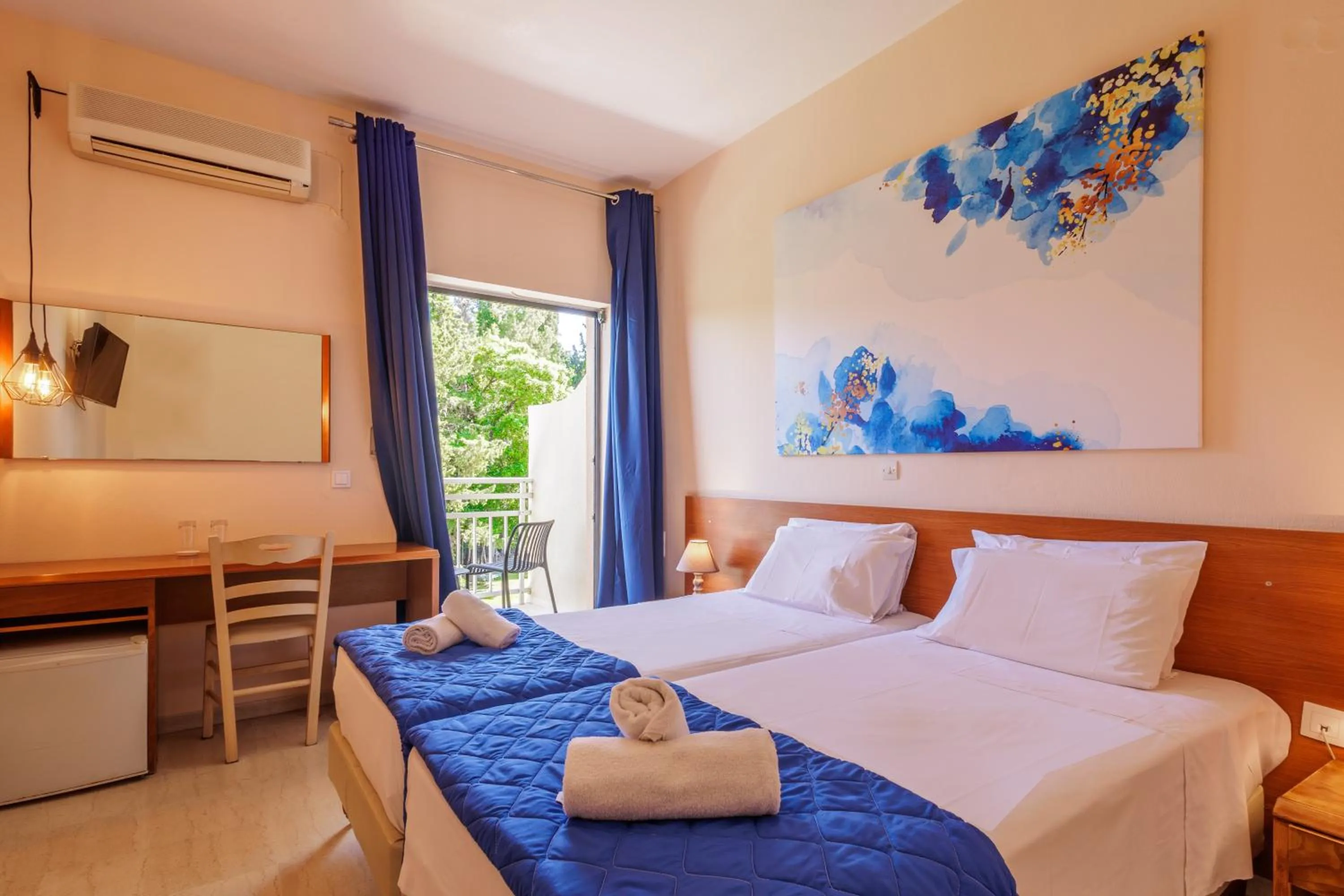 Bed in Primavera Hotel