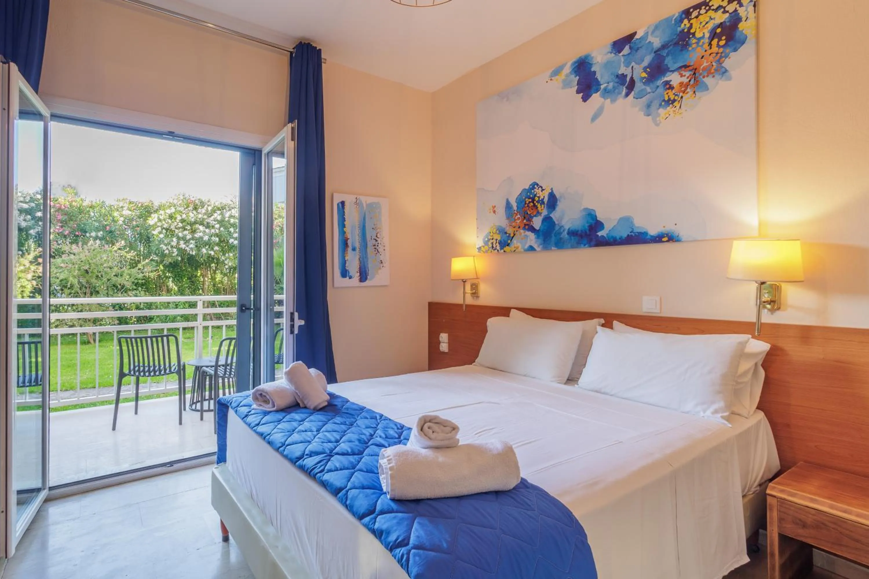 Bed in Primavera Hotel