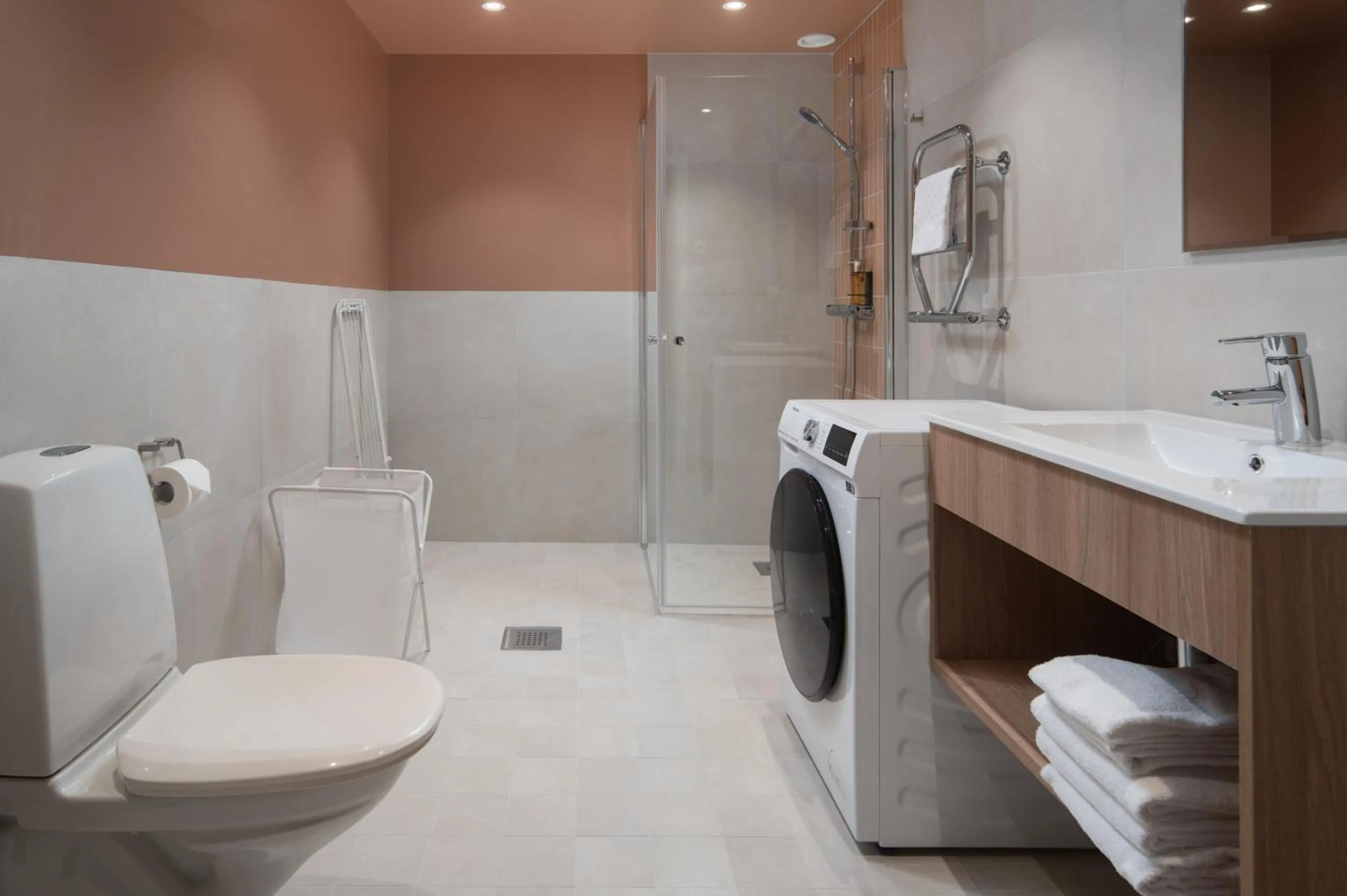 Shower in VANDER Kungsholmen, Stockholm