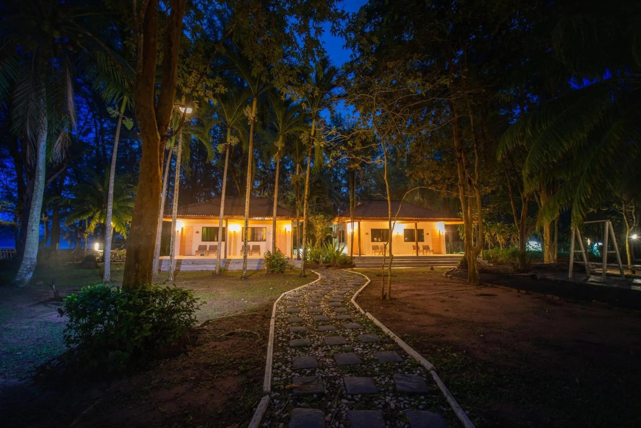 Property building in Pakmeng Resort