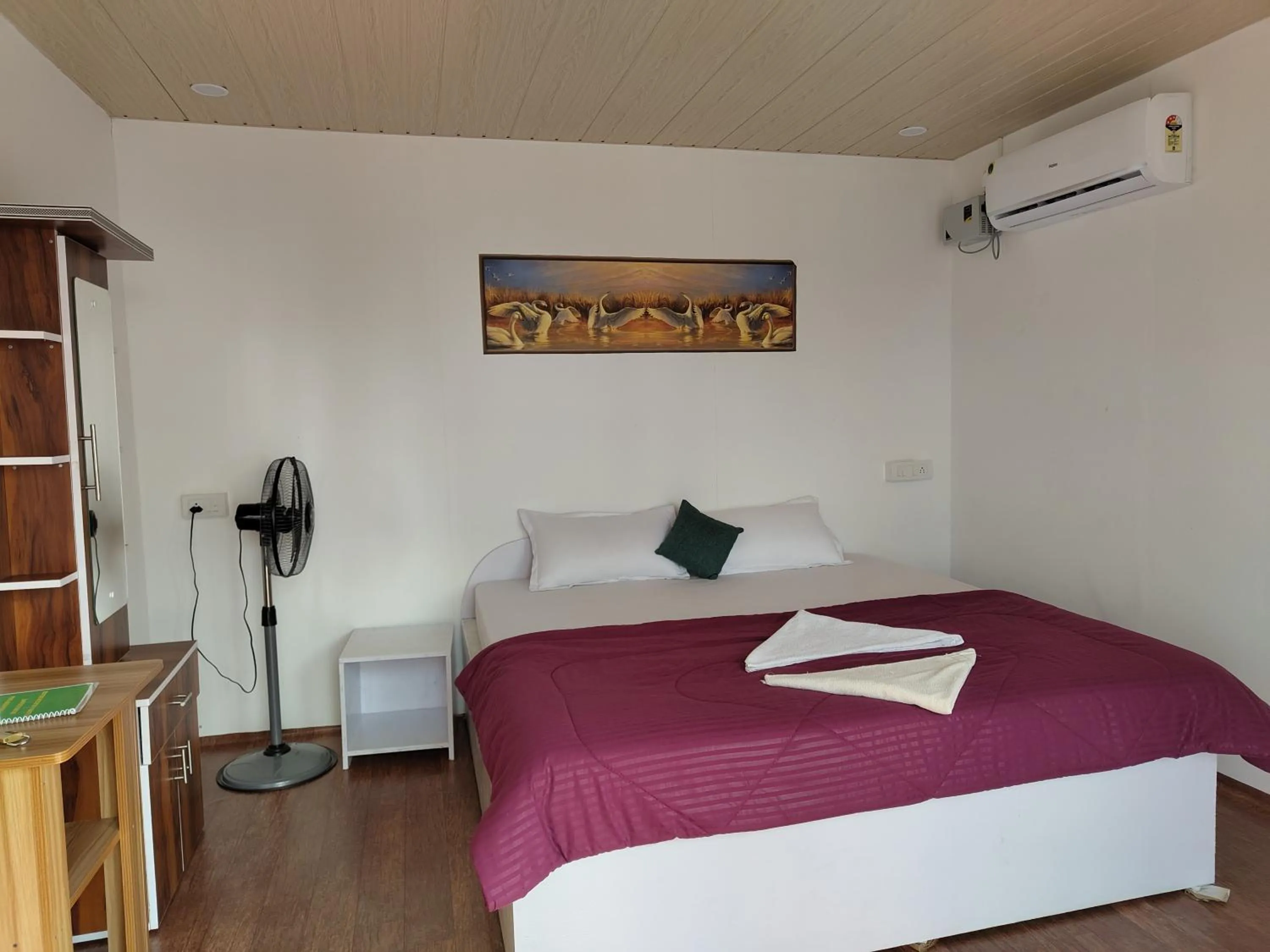 Bed in Hilltop Seaview Palolem Goa