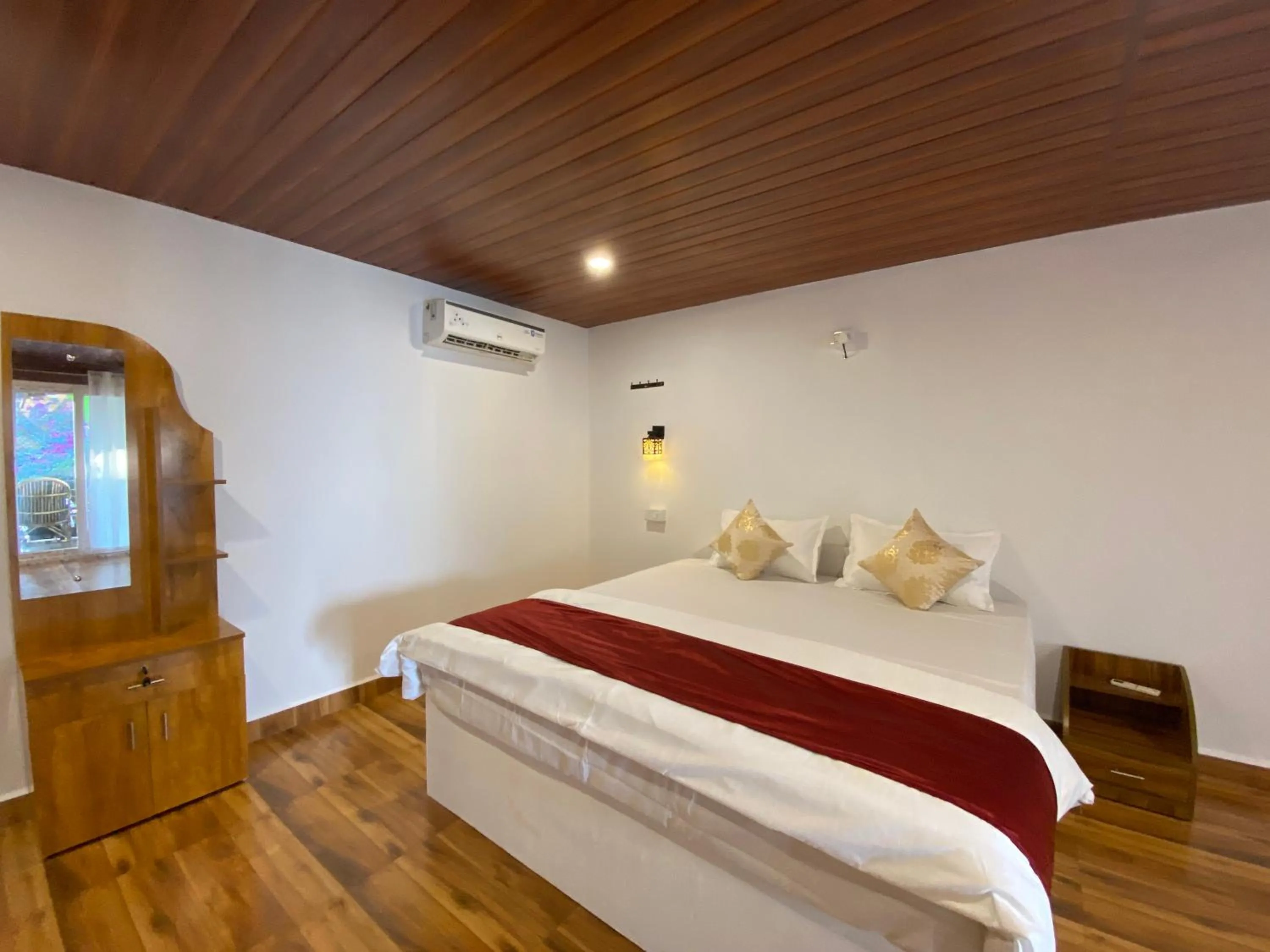 Bed in Hilltop Seaview Palolem Goa