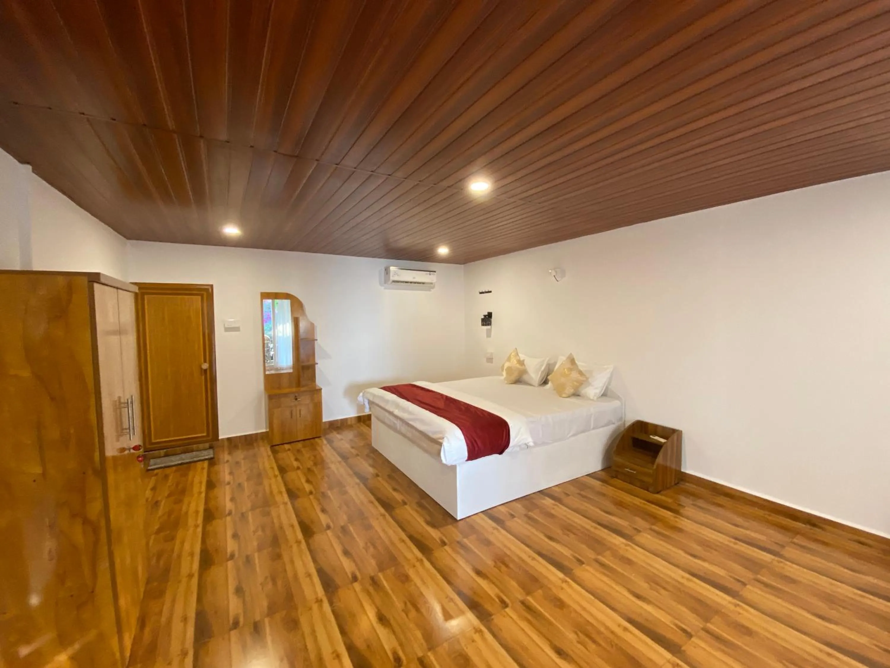 Bed in Hilltop Seaview Palolem Goa