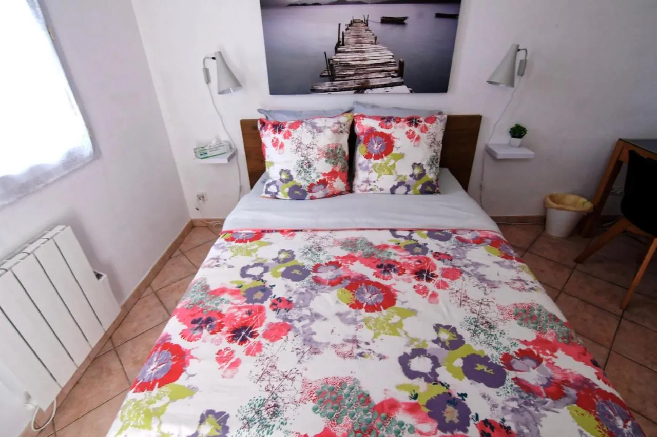 Bed in Villa Louanne
