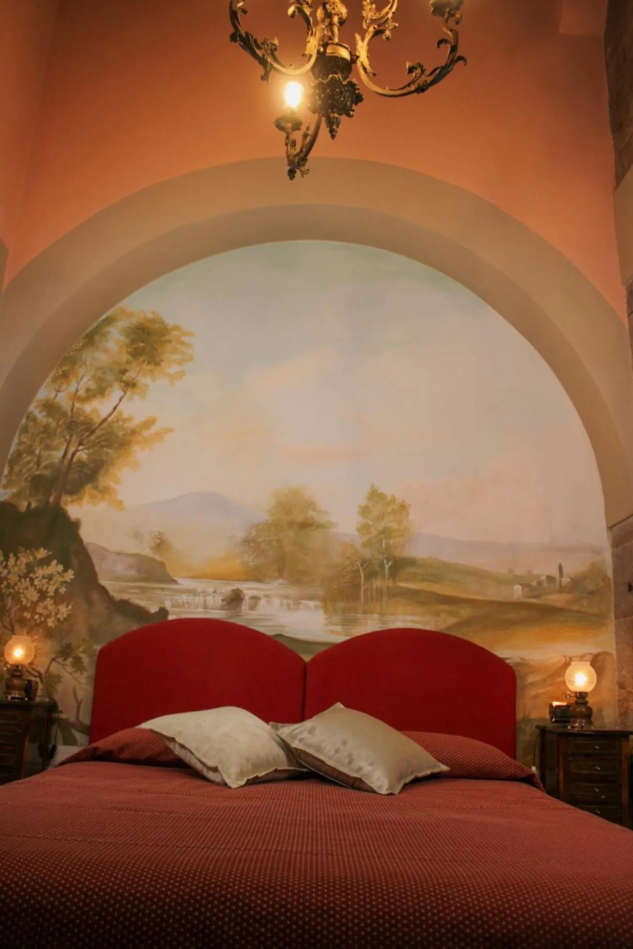Bedroom, Bed in L'antica Bifore
