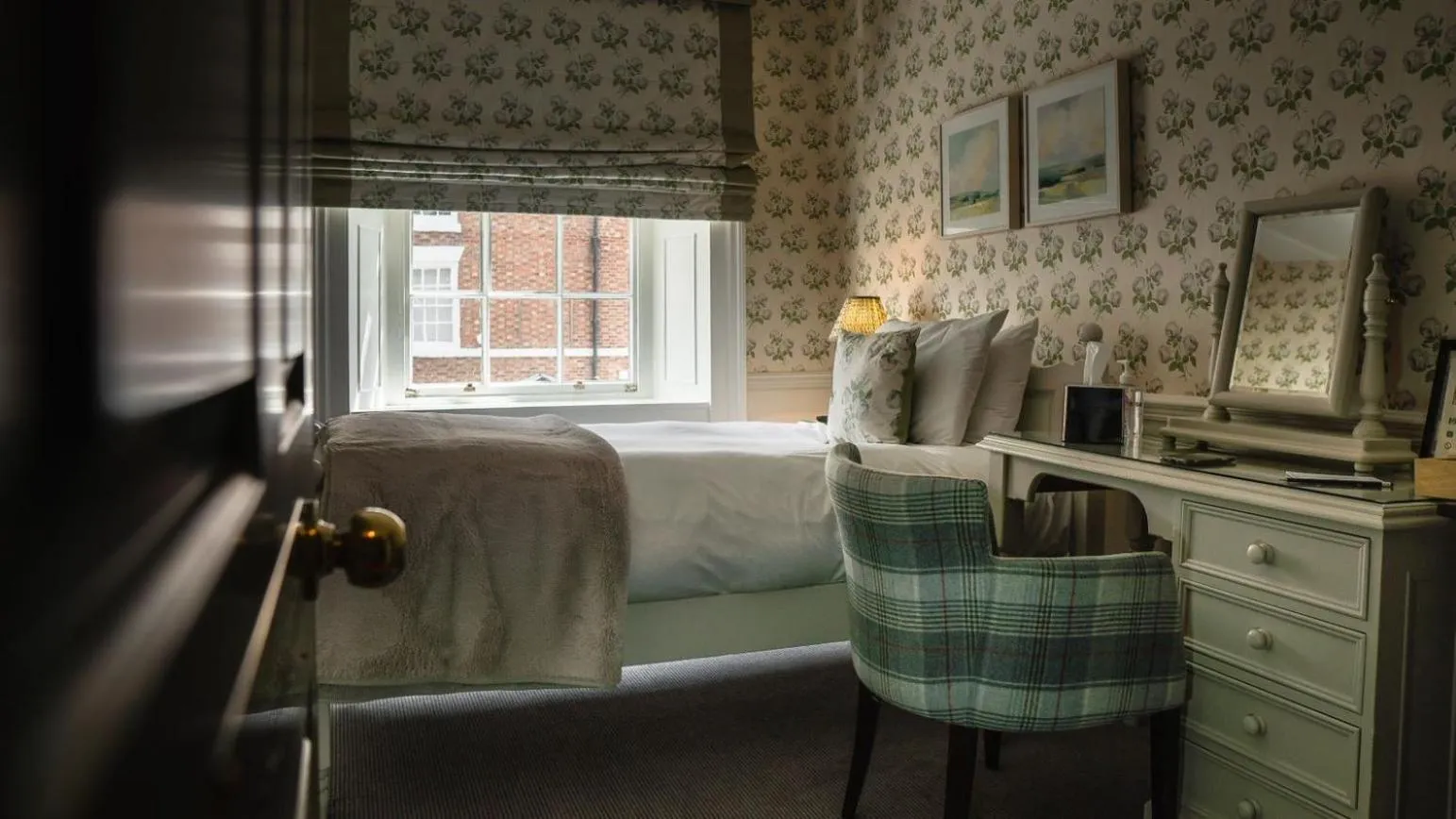 Bed in The Swan at Tarporley