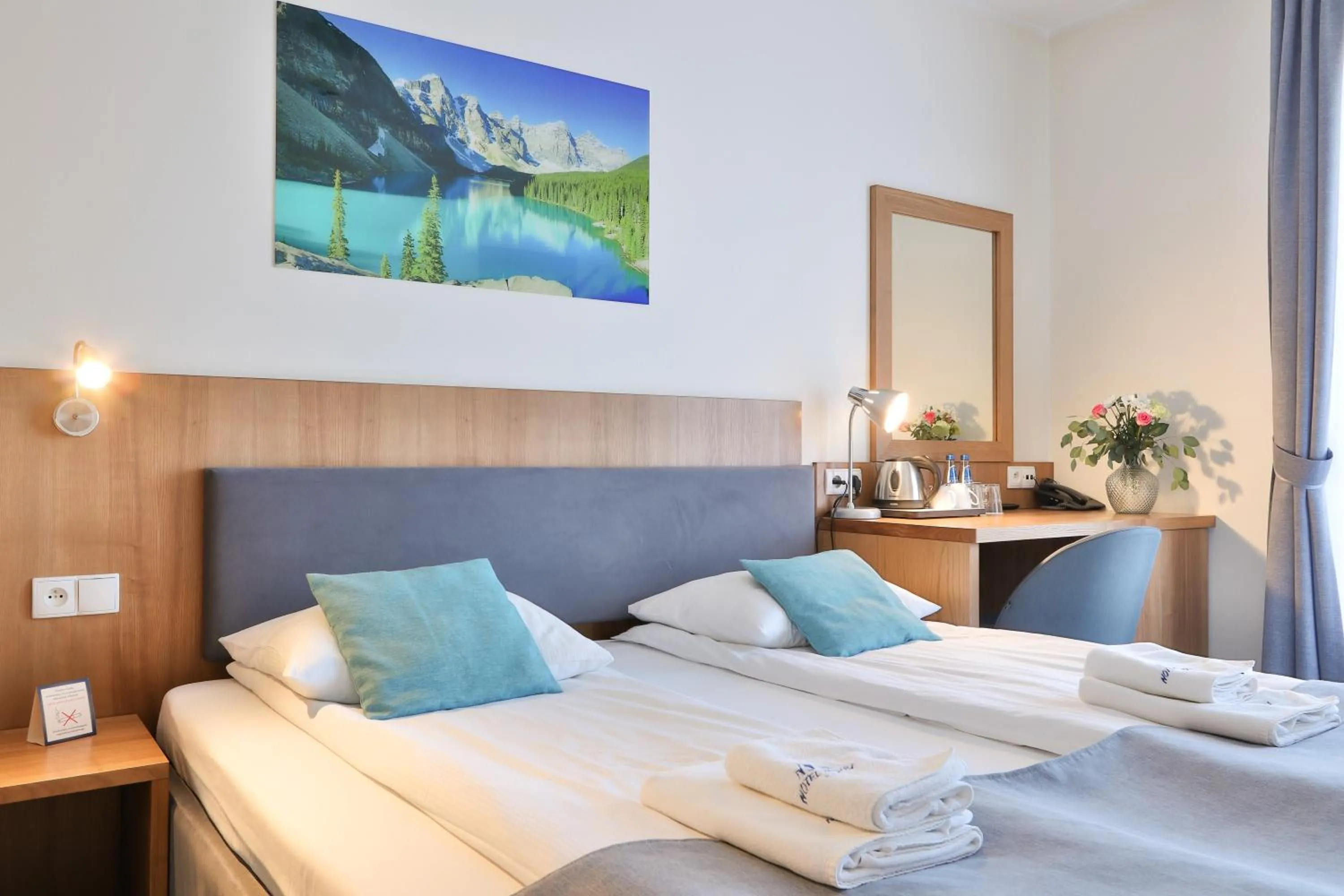 Bedroom, Bed in Hotel Bystra