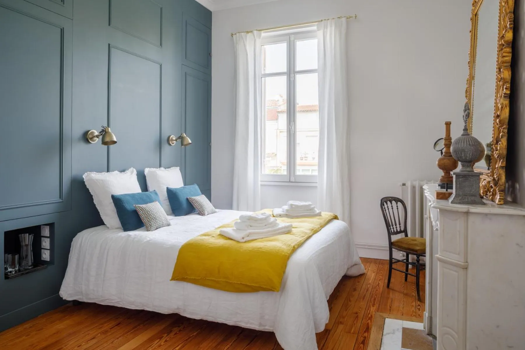 Photo of the whole room in Le Clos Labottière - B&B