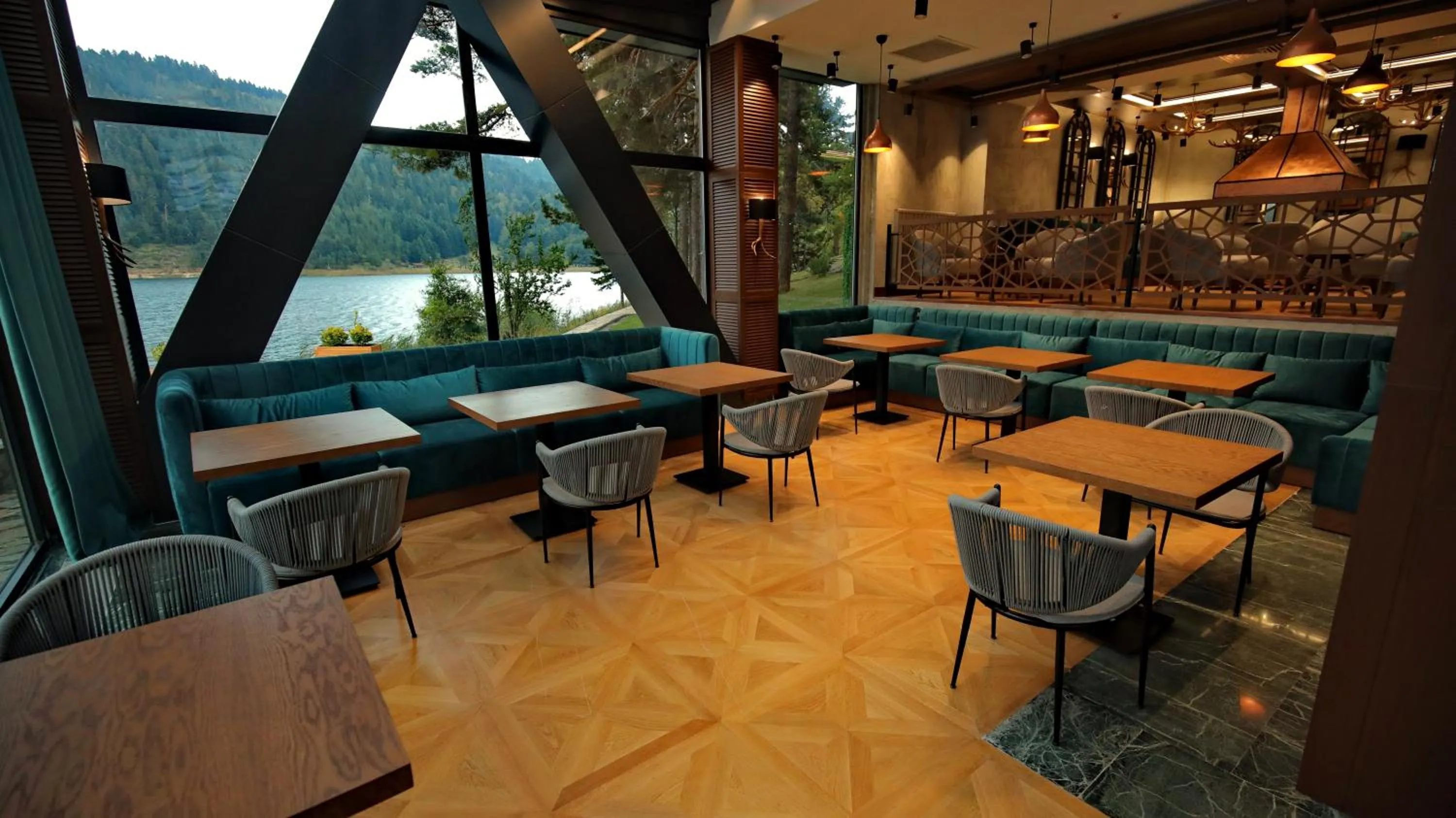 Restaurant/places to eat in Abant Kosk Oteli