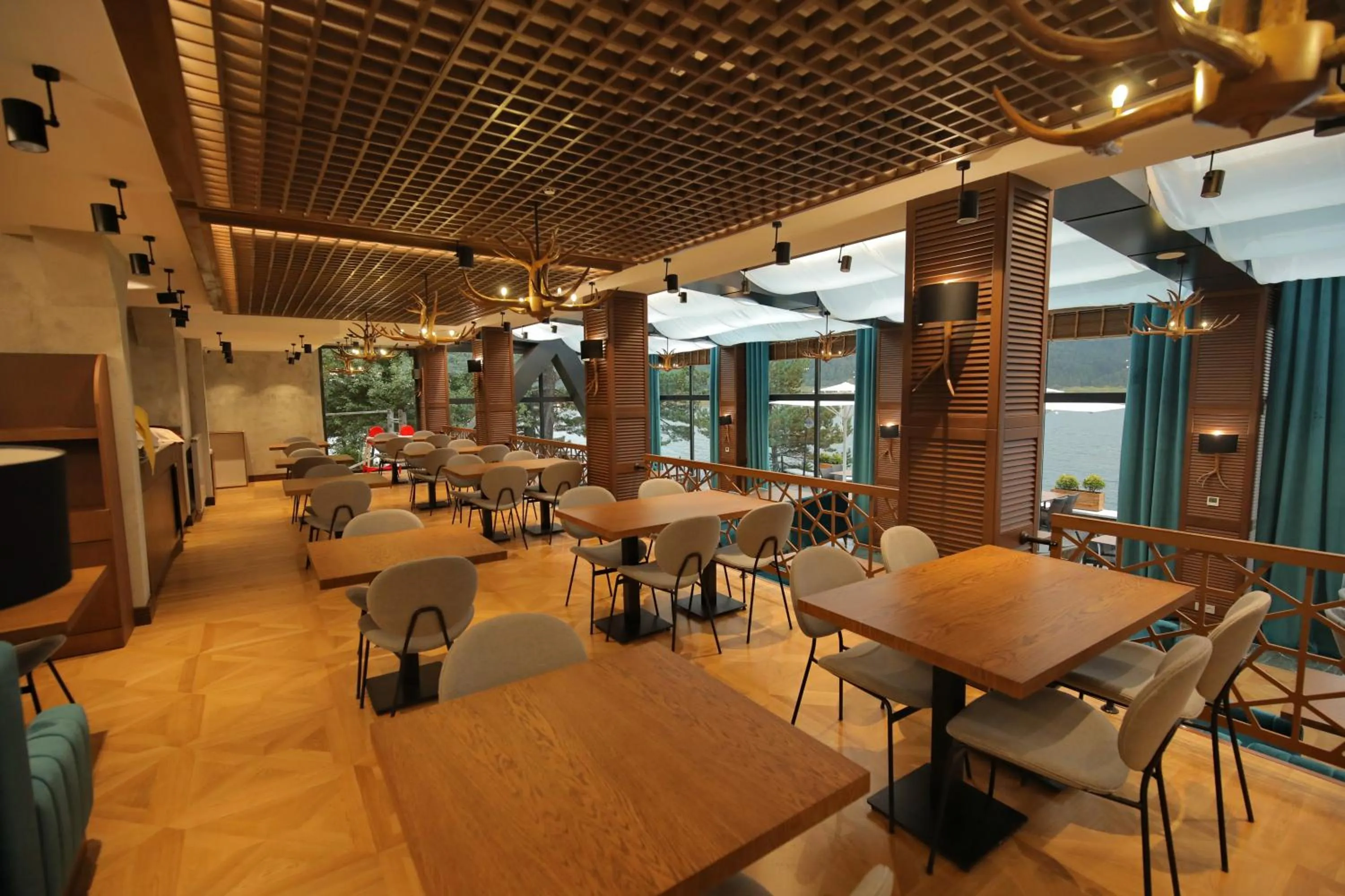 Restaurant/places to eat in Abant Kosk Oteli