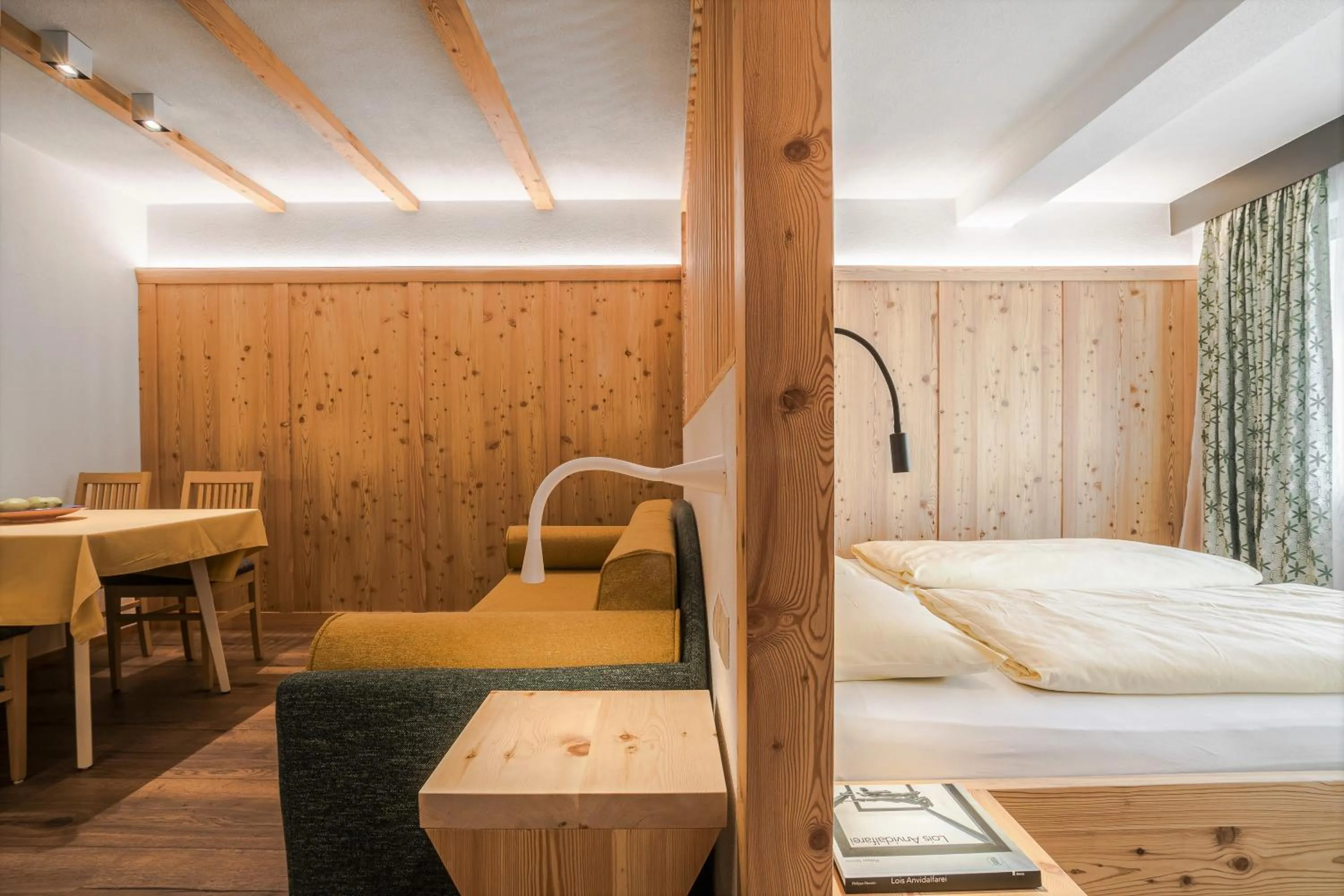 Living room, Bed in Appartamenti Residence Ada